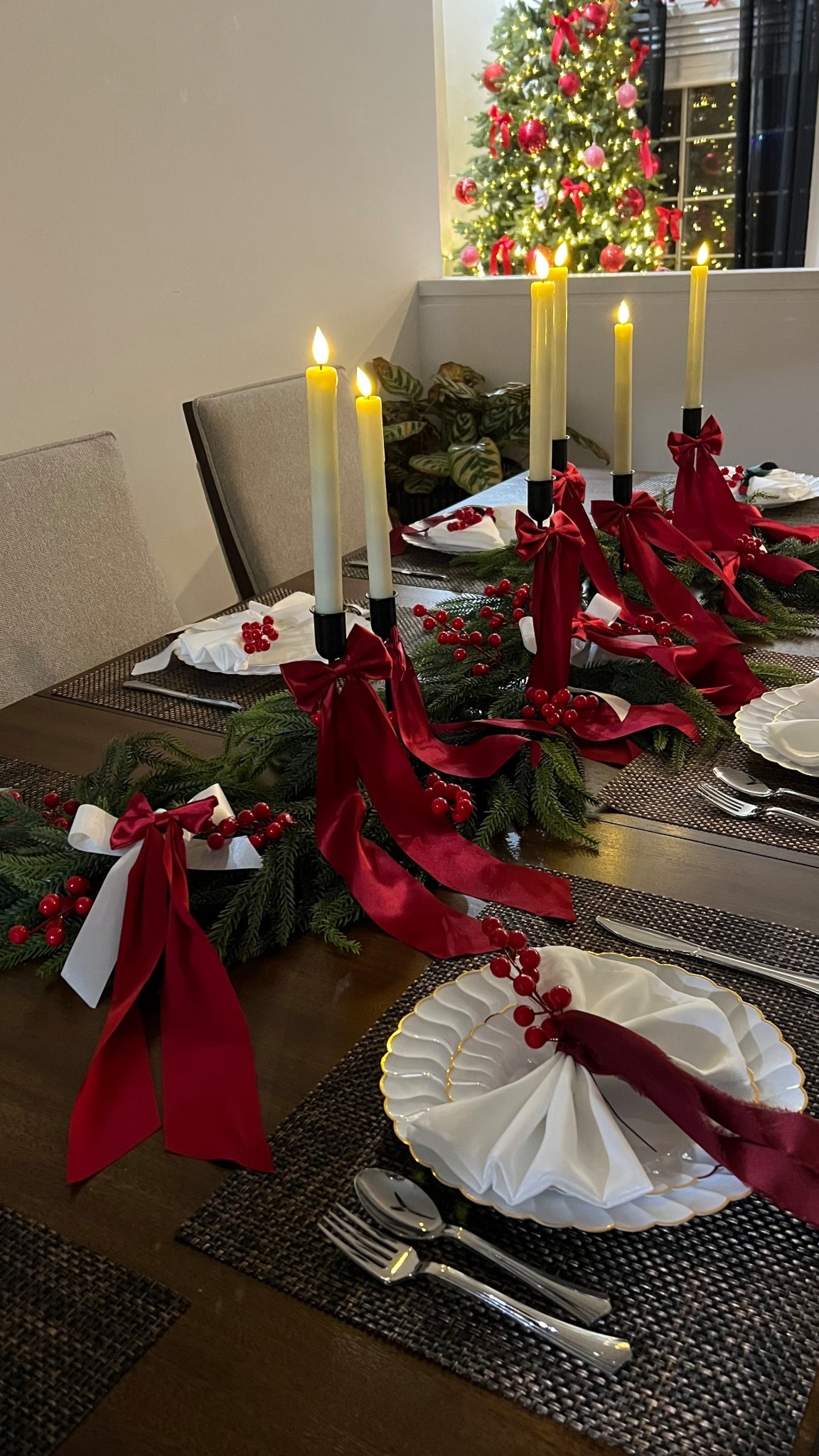 Christmas tablescape from Amazon 

#LTKFindsUnder50 #LTKHoliday #LTKHome