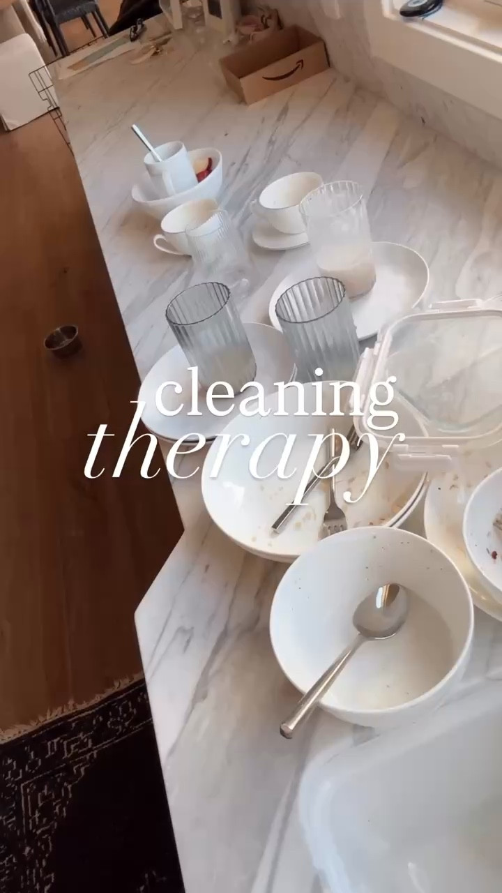 Cleaning therapy ✨ linking below some of the items around my house as well xx #stylinbyaylin #aylin #cleaning #sundayrefresh

#LTKHome #LTKmomlife #LTKdayinmylife