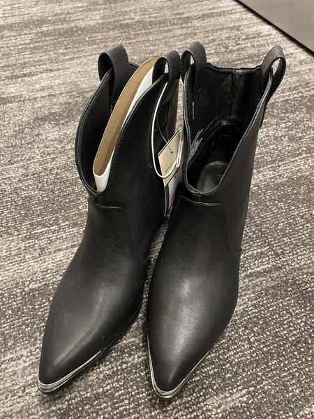 Universal Thread ankle western boots
Pointed toe with metal accents

#LTKSeasonal #LTKfindsunder50 #LTKfindsunder100