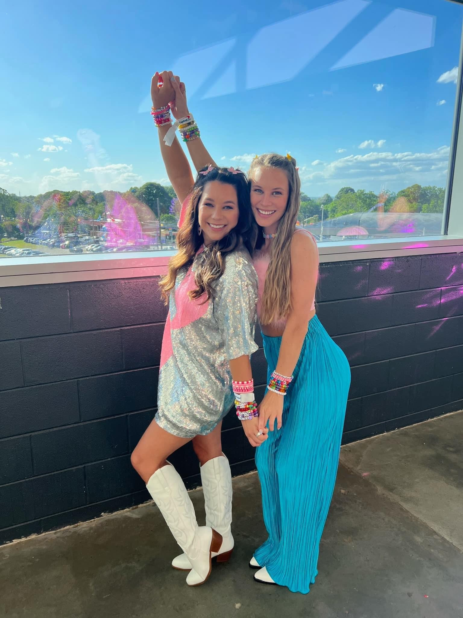 Taylor Swift Eras Tour: Lover Era

#LTKFind #LTKfit #LTKstyletip