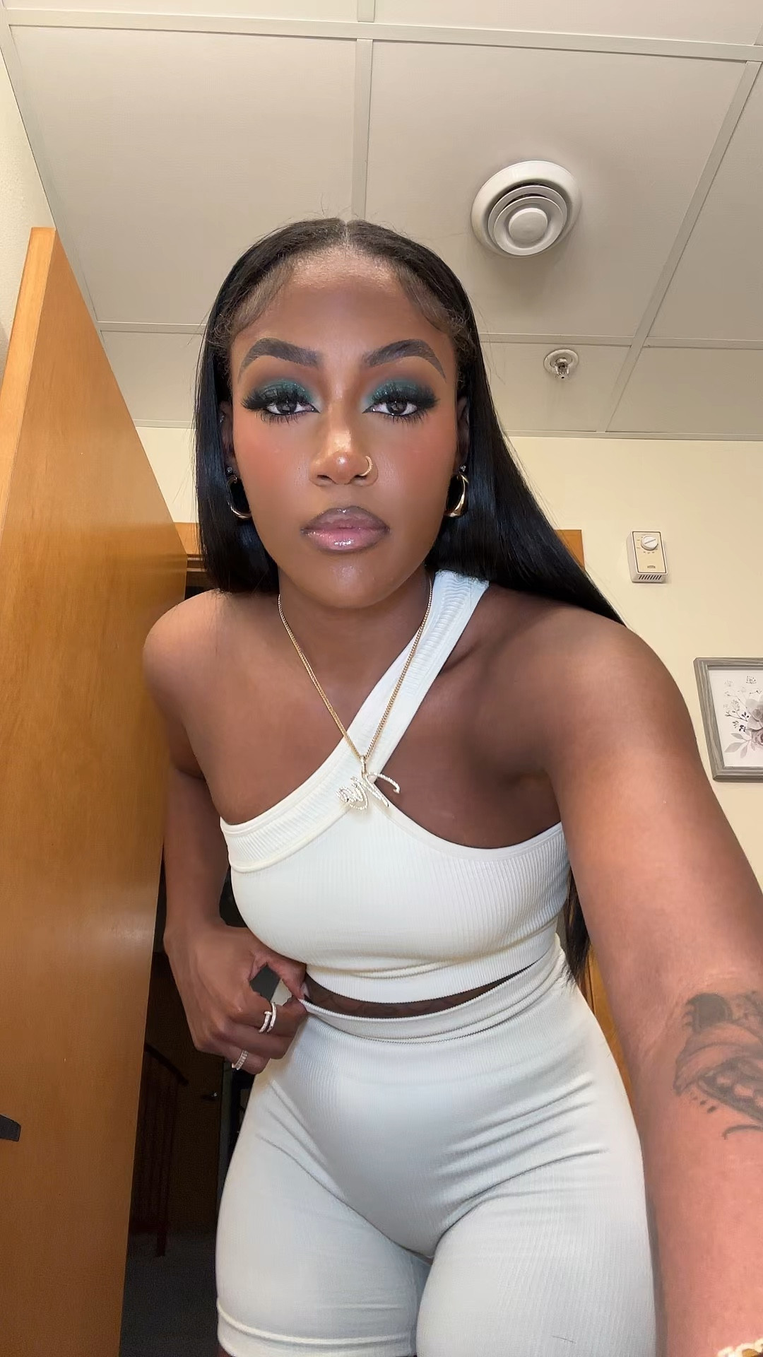 This set snatches you right up 

#LTKVideo #LTKBeauty #LTKFitness