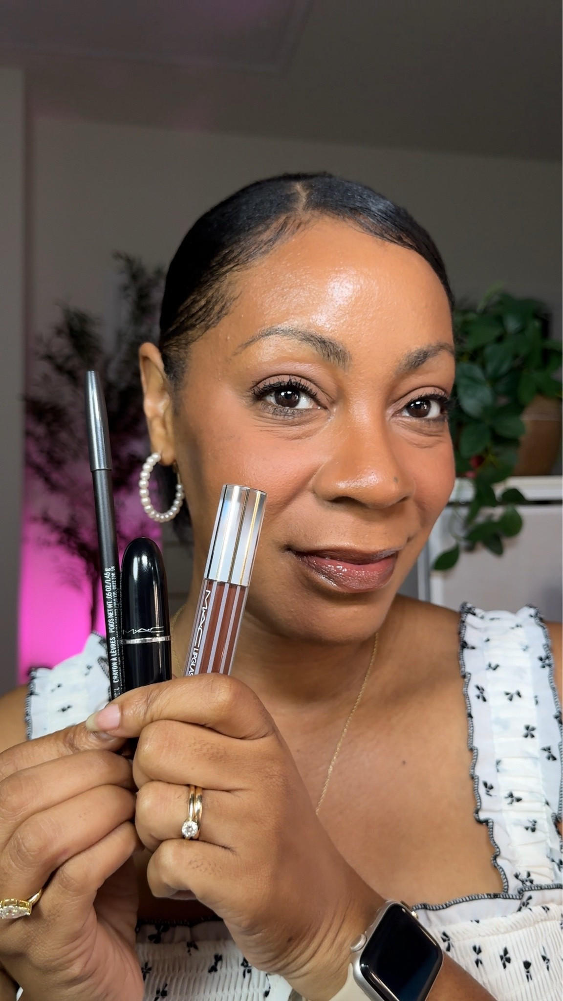 Mac latte lip trio 
liner in cork 
lipstick in signature move 
lipglass in quality

#LTKBeauty