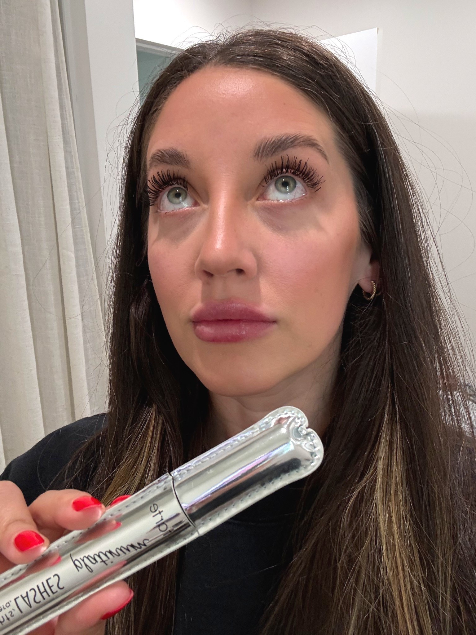 I’ve been LOVING this mascara. It also has a serum in it to help your lashes grow and strengthen! 

BIOTIN
nourishes lashes PEPTIDE COMPLEX supports healthier-looking
lashes
GREEN TEA supports fuller looking
lashes
AVOCADO, JOJOBA
& OLIVE OILS helps hydrate, strengthen, &
Protect 

Lashes, mascara, lash growth, makeup, tarte cosmetics and makeup, skincare 



#LTKBeauty #LTKGiftGuide #LTKSummerEdit