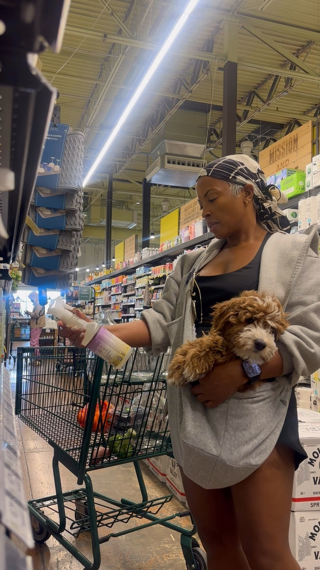 quick @wholefoods run

#ErrandsLook #DogMomLife #DailyWalks #PuppyLove #XoJalonda

#LTKOver40 #LTKHome #LTKmomlife