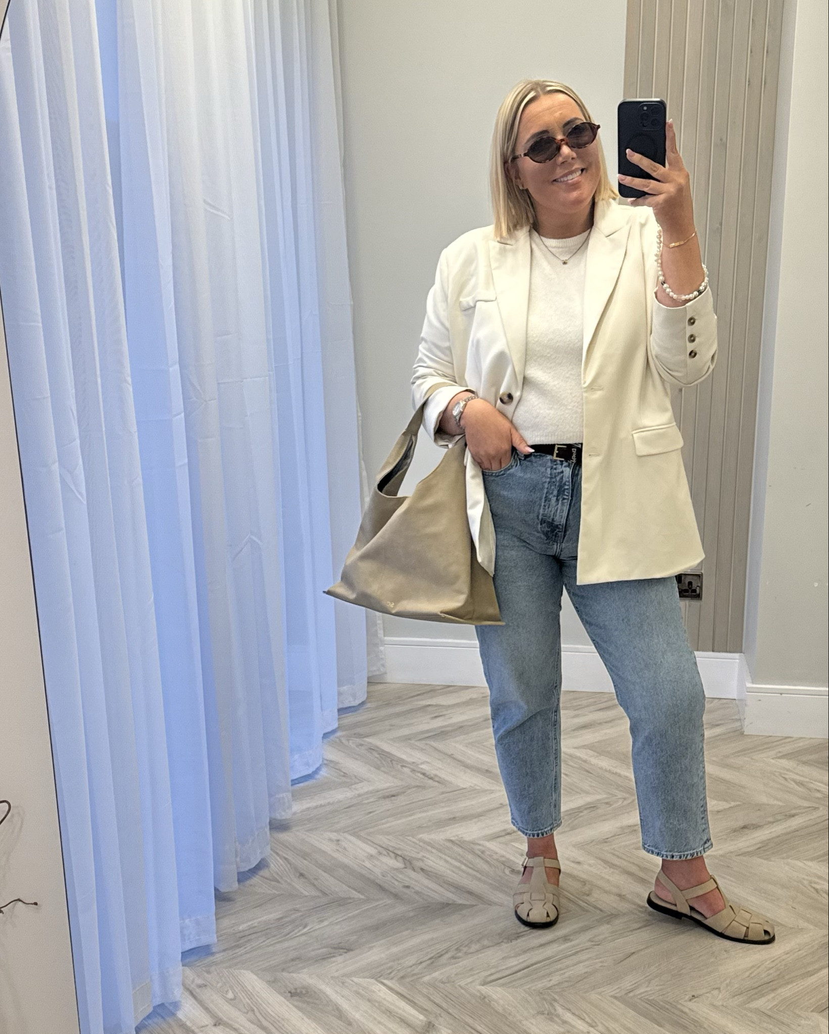 Easy neutral Spring Outfit 🌸

Love these jeans!!! ♥️

#LTKuk #LTKspring #LTKjeans