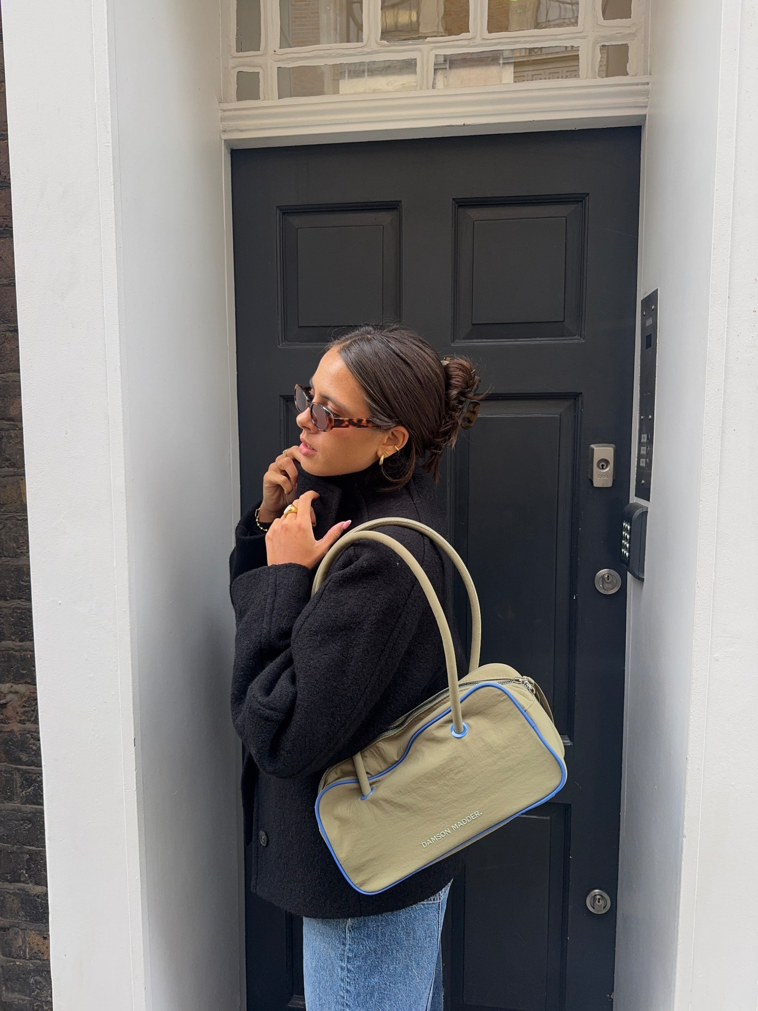 it’s getting chilly outside ❄️

& other stories wool jacket, damson madder shoulder bag, DMY studios sunnies, Marks & Spencer jeans

#LTKeurope #LTKuk #LTKautumn