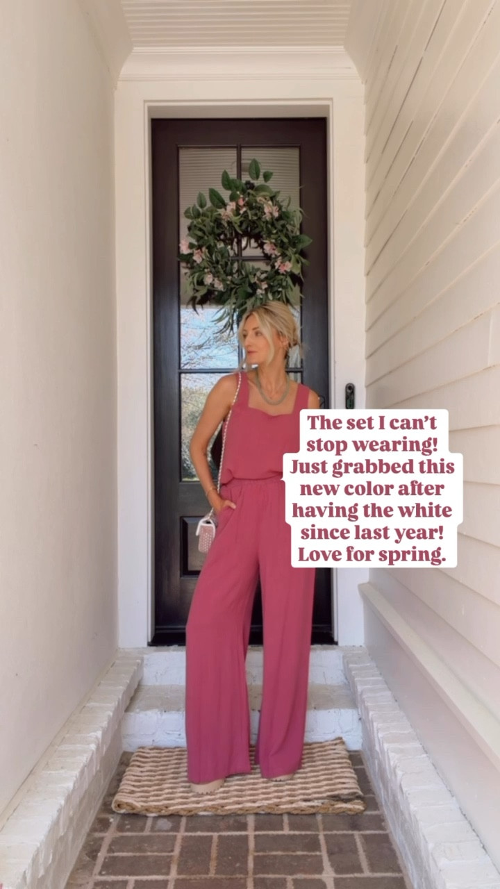 This matching set is such a pretty color! I also have it in black! Wearing S.

Loverly Grey, Amazon find, Amazon fashion, matching set, spring fashion, spring outfit ideas 

#LTKSeasonal #LTKootd
