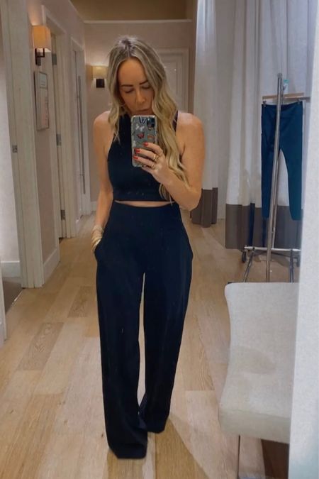 The chicest athletic look from Loft! These pants are the coolest material and a wide leg athletic pant…yes!!!



#LTKunder100 #LTKfit #LTKsalealert