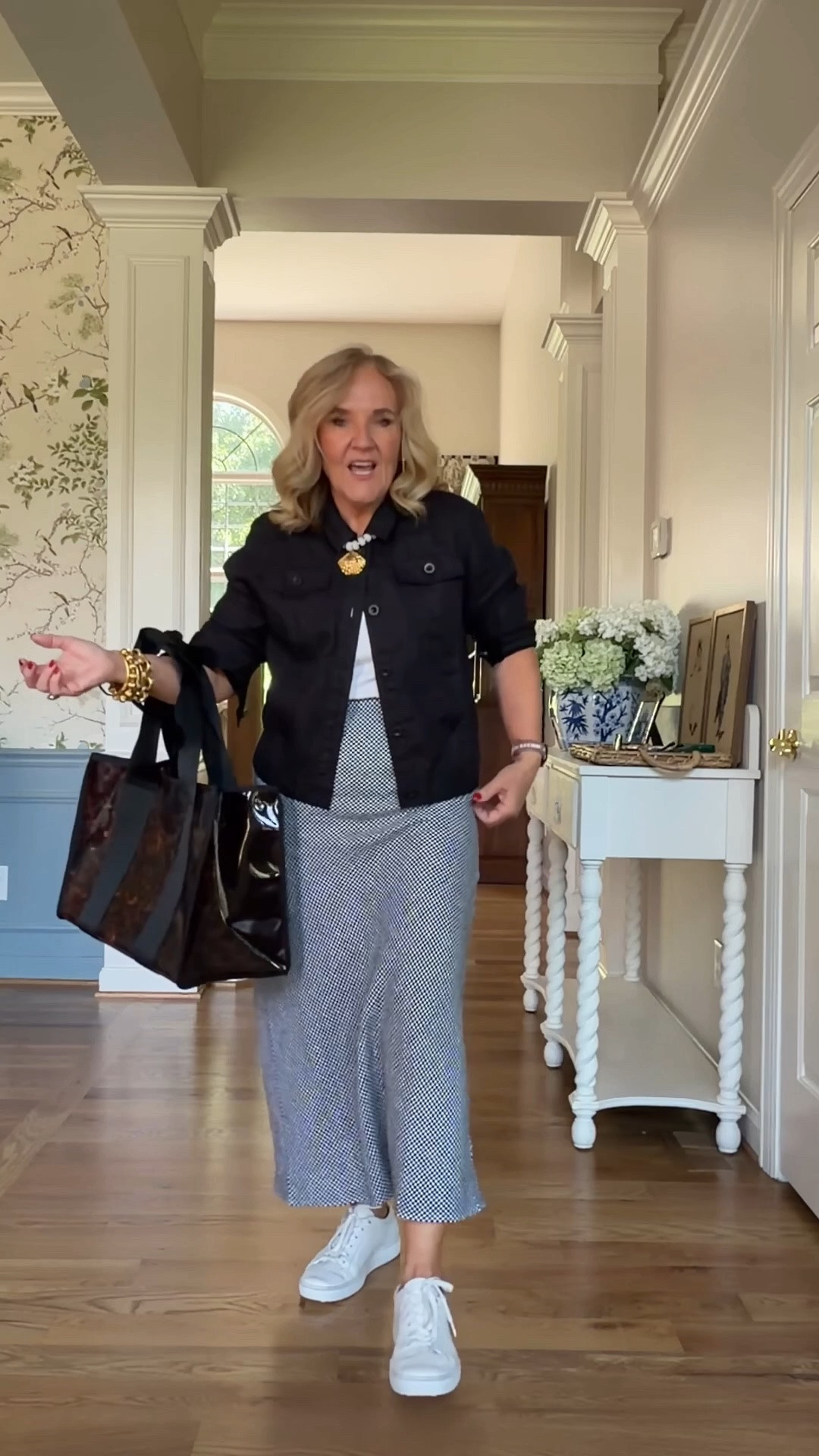 Linen jacket, size medium
Women skirt size small
20% off the jelly tote with code NANETTE20
These sneakers are really really comfortable for a lot of Walking. I’ve worn them for 25k step day

#LTKOver40 #LTKTravel #LTKootd
