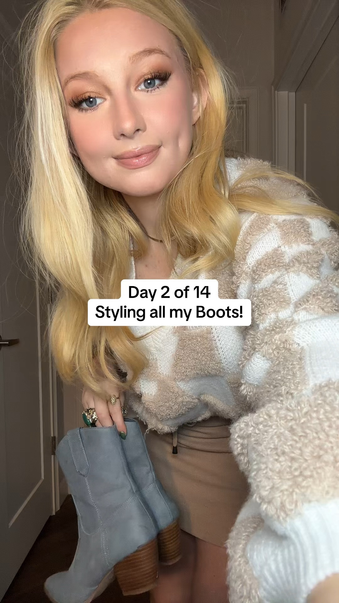 Lainey Wilson, coastal cowgirl, light blue, cowboy boots, Amazon sale Gigipip👒 straw hat

#LTKVideo #LTKfindsunder100 #LTKsalealert