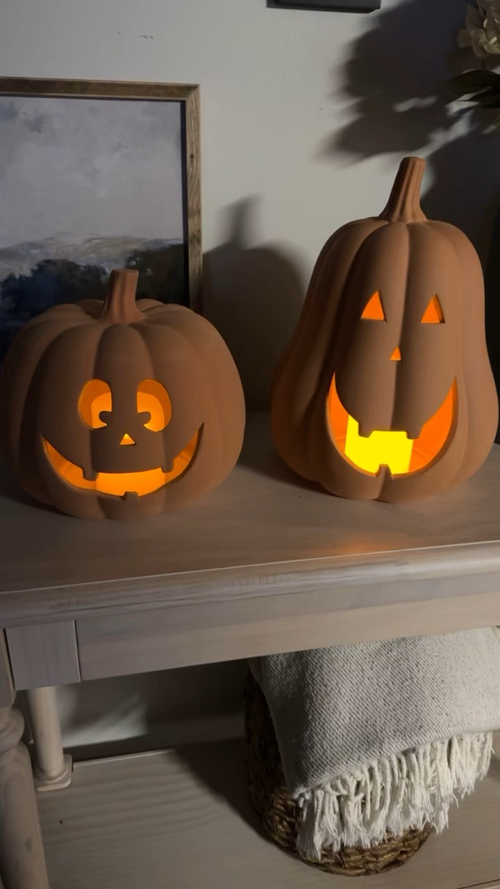Walmart pumpkins, Walmart ceramic pumpkins, Walmart Halloween decor 

#LTKFindsUnder100 #LTKFindsUnder50 #LTKSeasonal