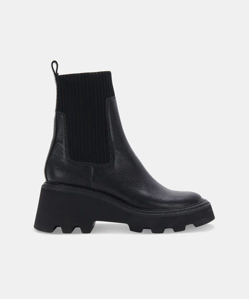 HOVEN BOOTS IN BLACK LEATHER | DolceVita.com