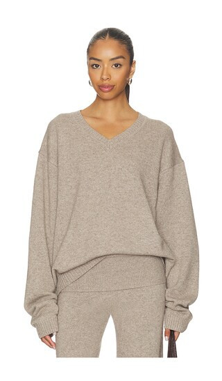SKIMS Cashmere Oversized Boyfriend Sweater in Tan. - size XXS/XS | Revolve Clothing (Global)