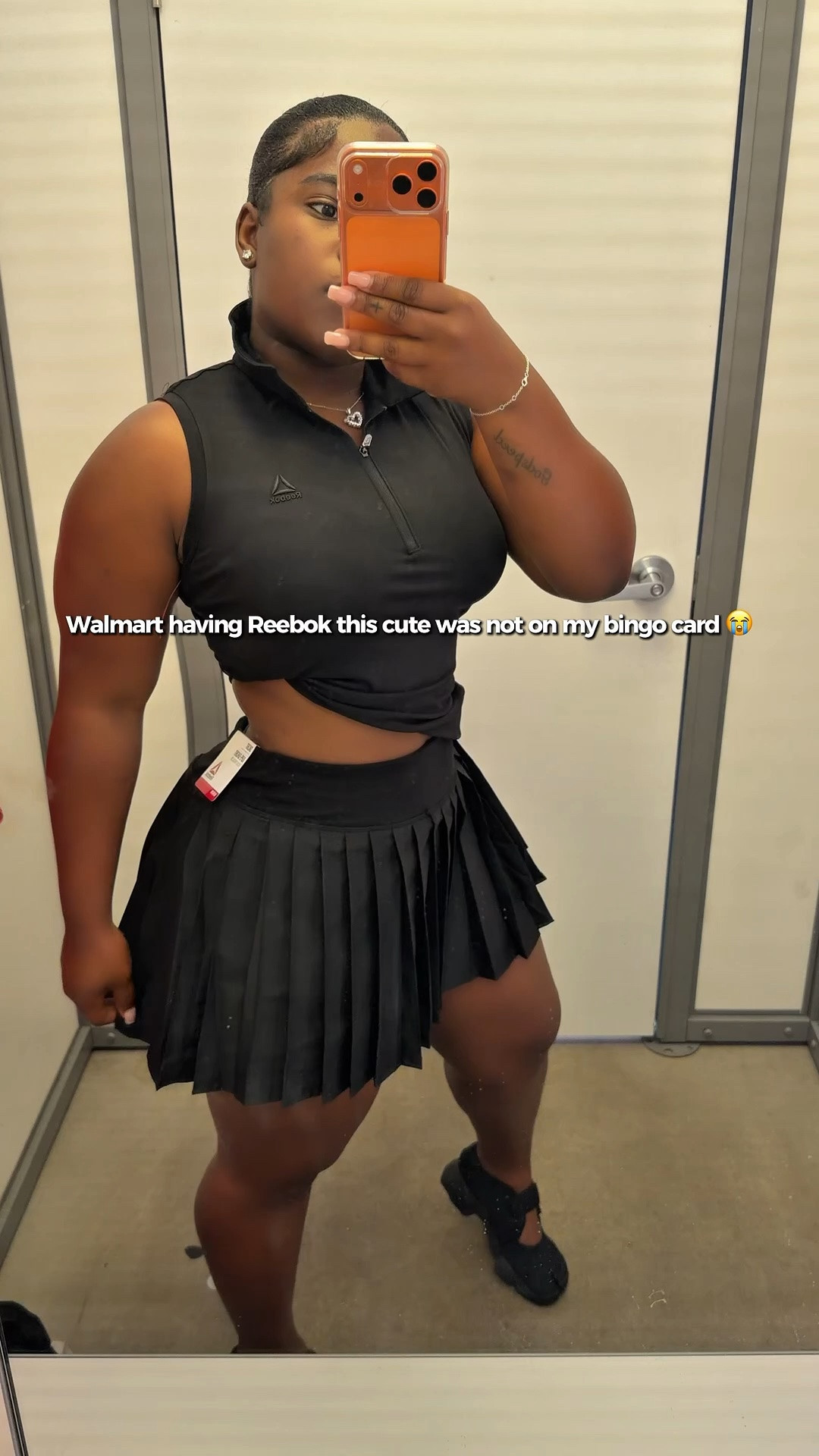 walmart x reebok ate with this one 😭

i really was not expecting this set to be this cute in person.

the fit, the shape, the little tennis vibe… yeah this is definitely one of my favorite Walmart finds lately.

comment “link” and i’ll send it 💌

#walmartfinds #reebok #petitecurvyfashion #activewearfinds #walmartfashion