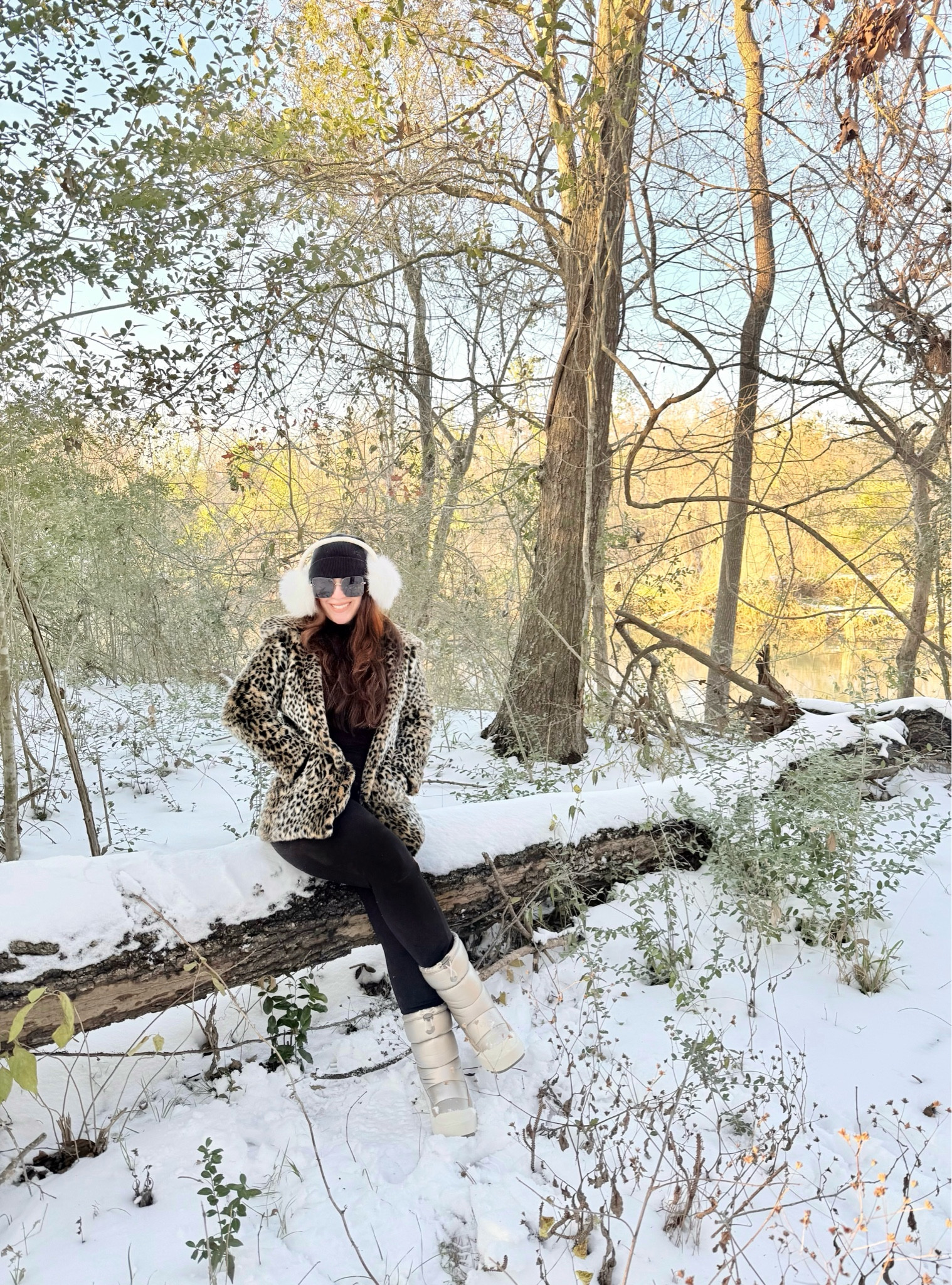 Snow ootd 🤍 #snowaccessories

#LTKShoeCrush #LTKSeasonal #LTKStyleTip