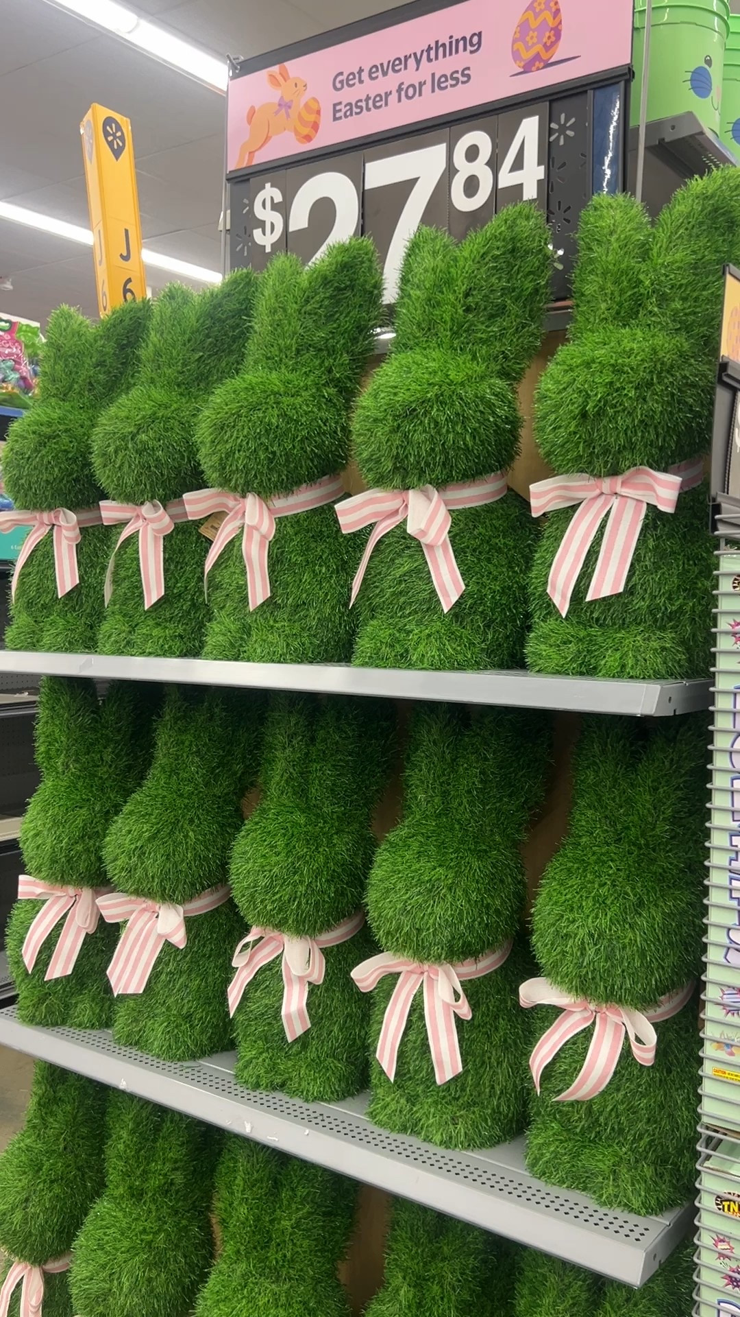 Topiary bunny indoor/outdoor for under $28! Perfect to add to your Easter decor 🐰🌿


Walmart finds, Easter, Easter bunny, spring time Walmart deals 

#LTKSaleAlert #LTKSeasonal #LTKHome