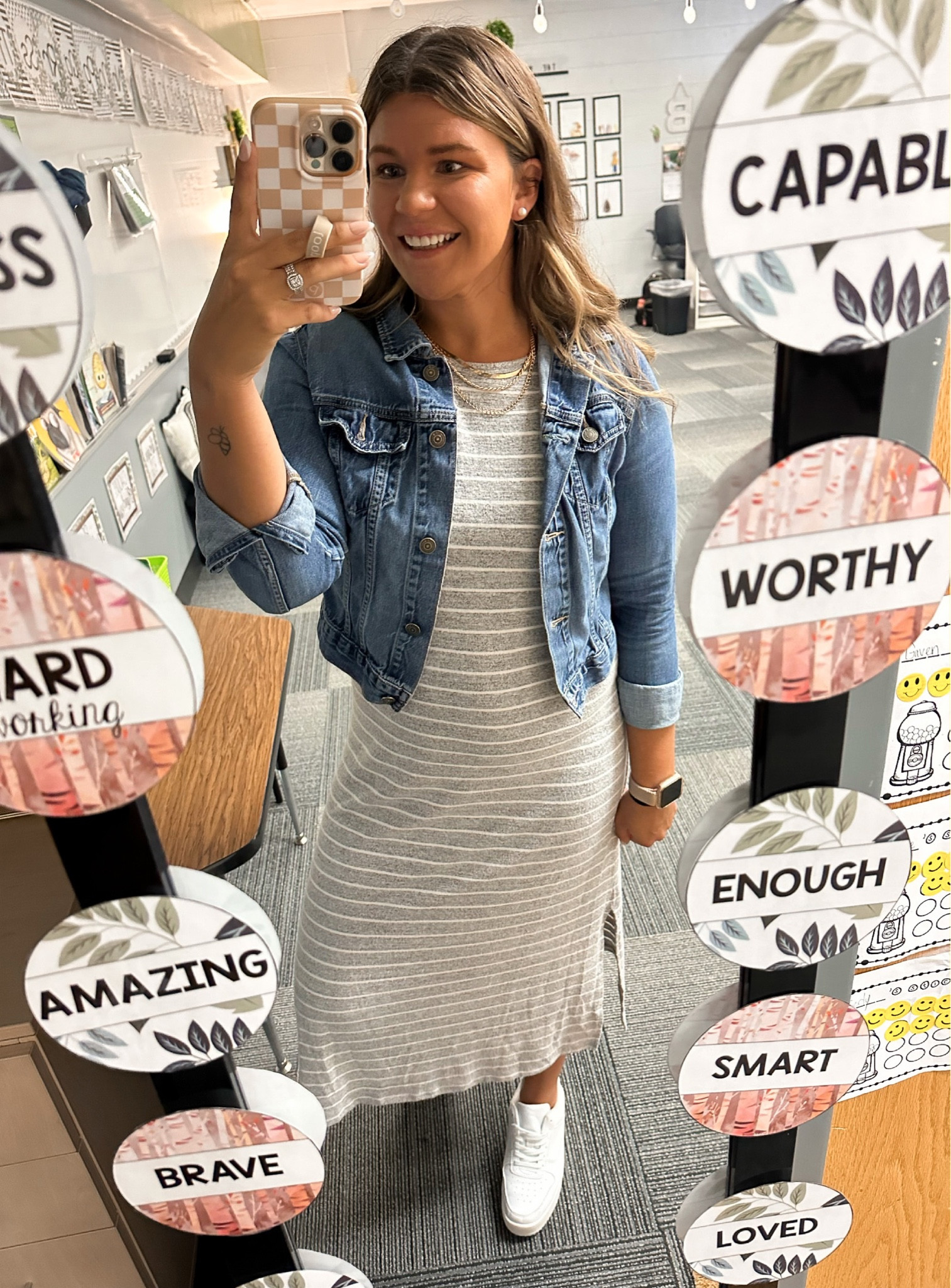 Teacher OOTD

#LTKworkwear #LTKshoecrush #LTKfindsunder50