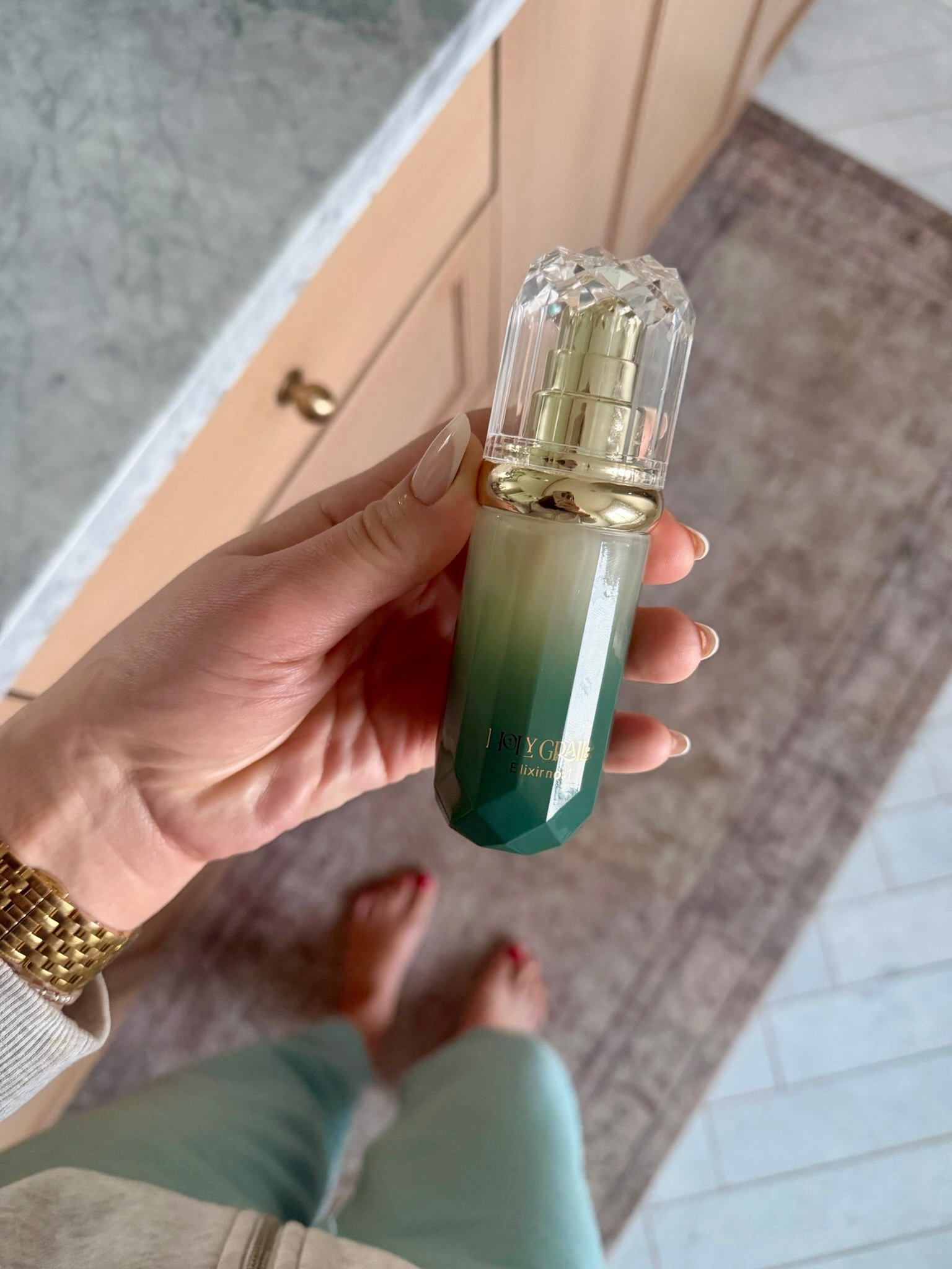 I’ve been using this "Holy Grail elixir oil", and it’s one of those skincare steps that instantly makes my skin look more hydrated and smooth. The formula feels lightweight but nourishing, so it layers easily under moisturizer or makeup without feeling heavy.

I like using a few drops in the morning or at night when my skin needs extra glow and moisture. It leaves a soft, healthy finish that makes my whole routine feel a little more polished. Sharing the one I use below. @holygrail

@Wayfair 
@Amazon

#LTKSaleAlert #LTKU