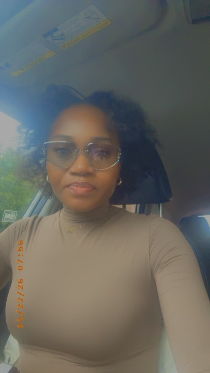 New sunglasses

#LTKdayinmylife #LTKootd #LTKSaleAlert