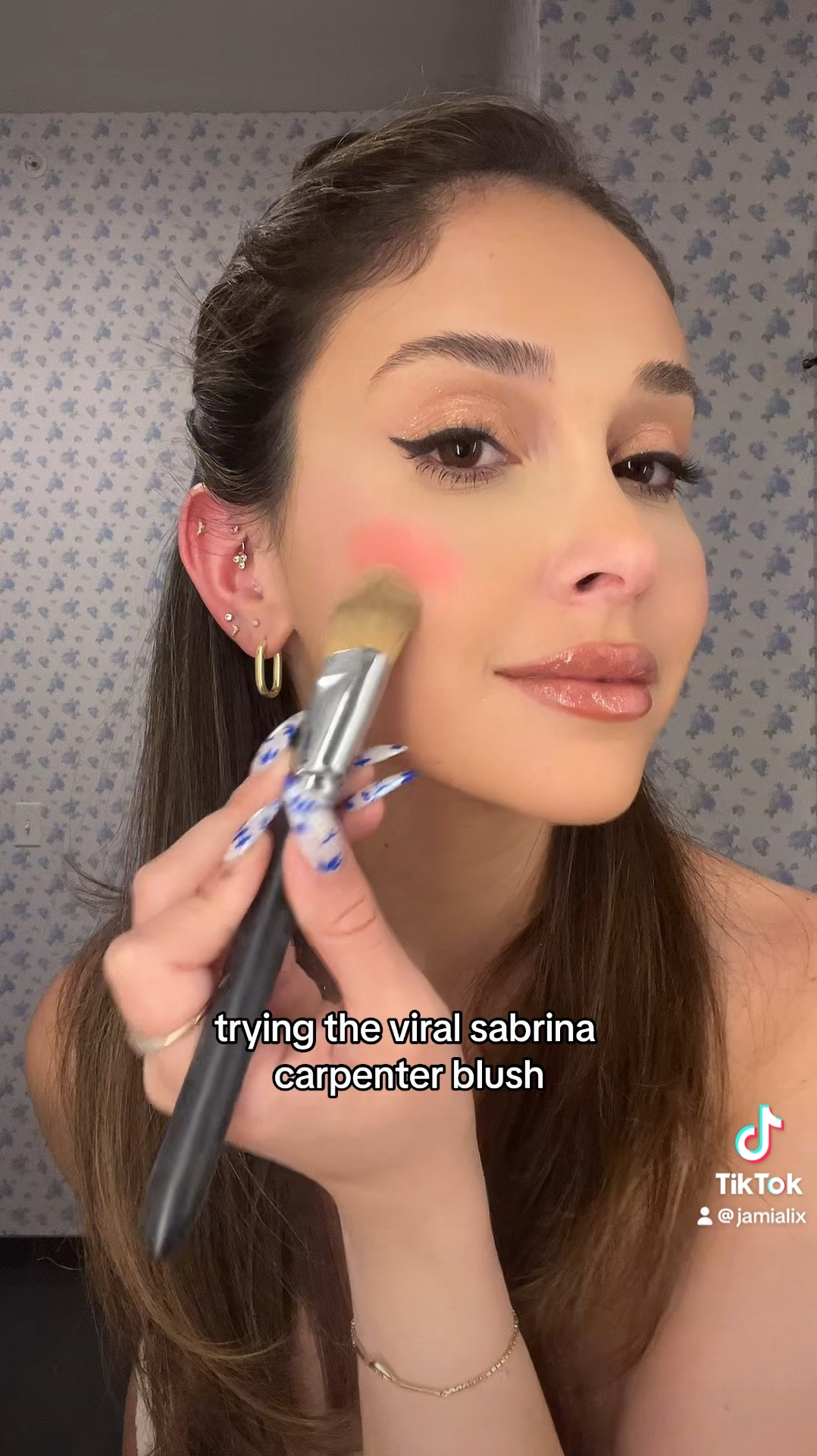 ABH blurring cream blush in baby pink & hibiscus <3 

#LTKBeauty #LTKSummerSales #LTKVideo