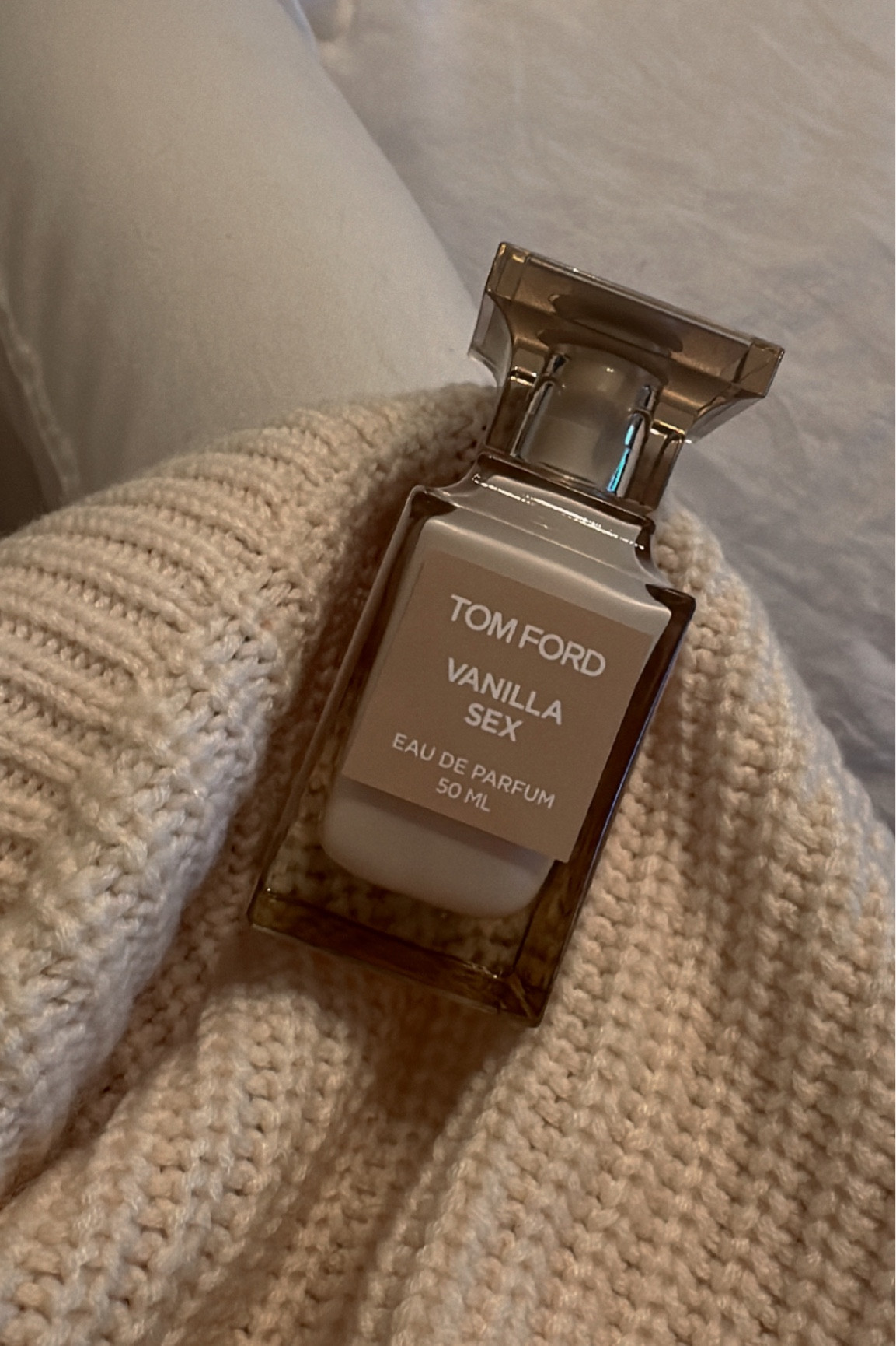 The latest fragrance from @TOMFORDBEAUTY is a powerhouse vanilla. Vanilla, almond, a little muskiness, a tad floral and very sexy, especially for fall and winter. Available @sephora. #Ad #Sephora #LTKxTFBPartner #TFVanillaSex 

#LTKbeauty