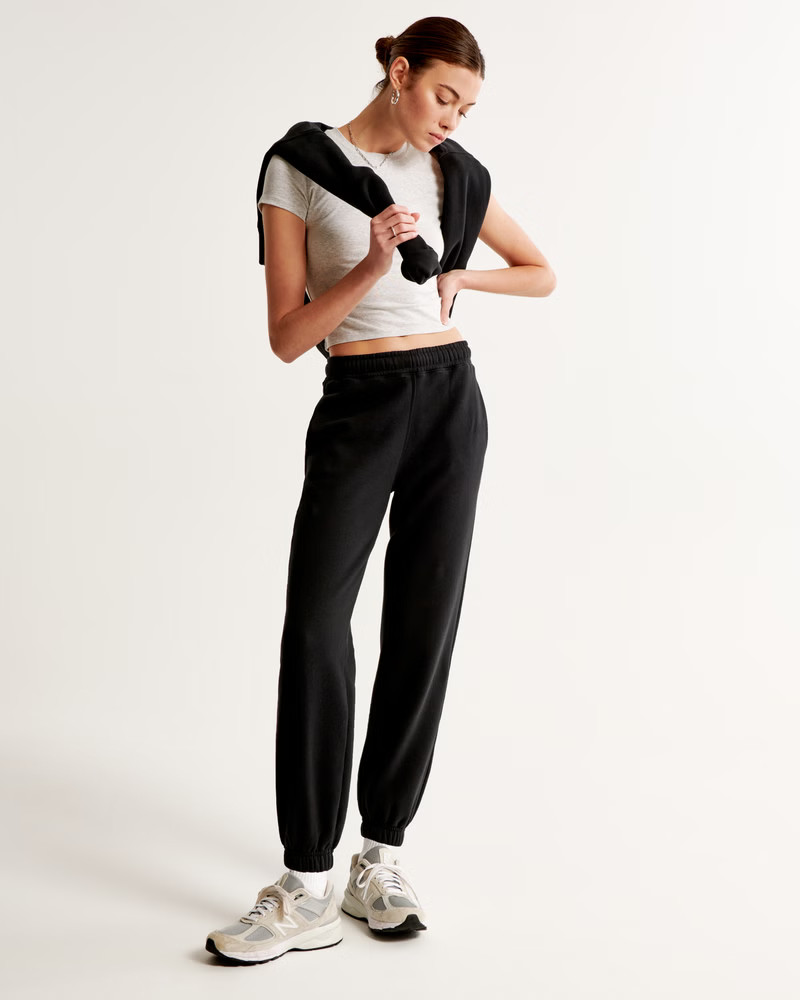 Women's Essential Sunday Sweatpant | Women's Bottoms | Abercrombie.com | Abercrombie & Fitch (US)