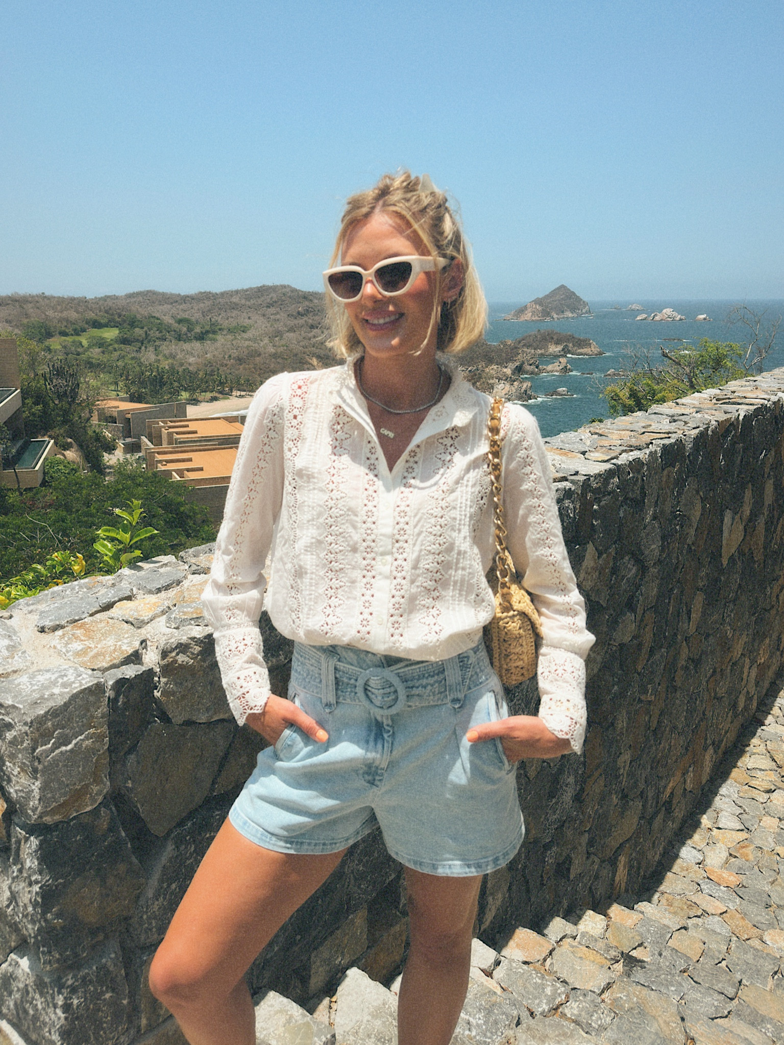 this sezane top is soo beautiful, the detail is amazing 🤩 wearing size small in top and 2 in denim shorts 