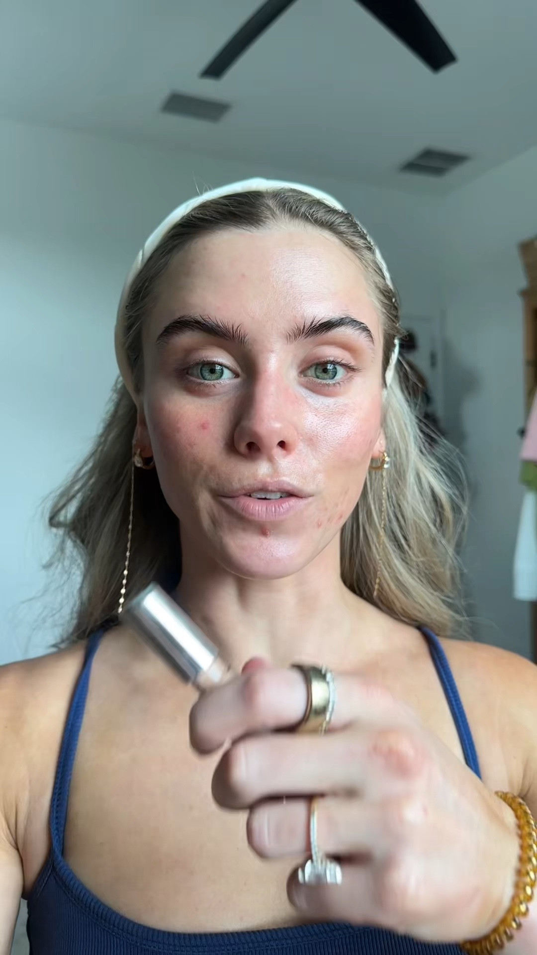 @hauslabs concealer! A long-wearing, non-comedogenic concealer that visibly blurs, brightens and conceals with medium, buildable coverage that de-puffs after 2 weeks of daily use. @Sephora  @kohls 

#LTKgrwm #LTKselfcare #LTKBeauty