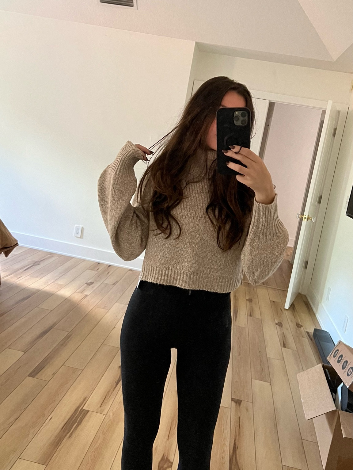 super comfortable cropped turtle neck
size small

turtle neck, crop, cropped, warm clothes, winter, winter clothes, Colorado #ltkwinter #ltksale 

#LTKU #LTKtravel #LTKFind