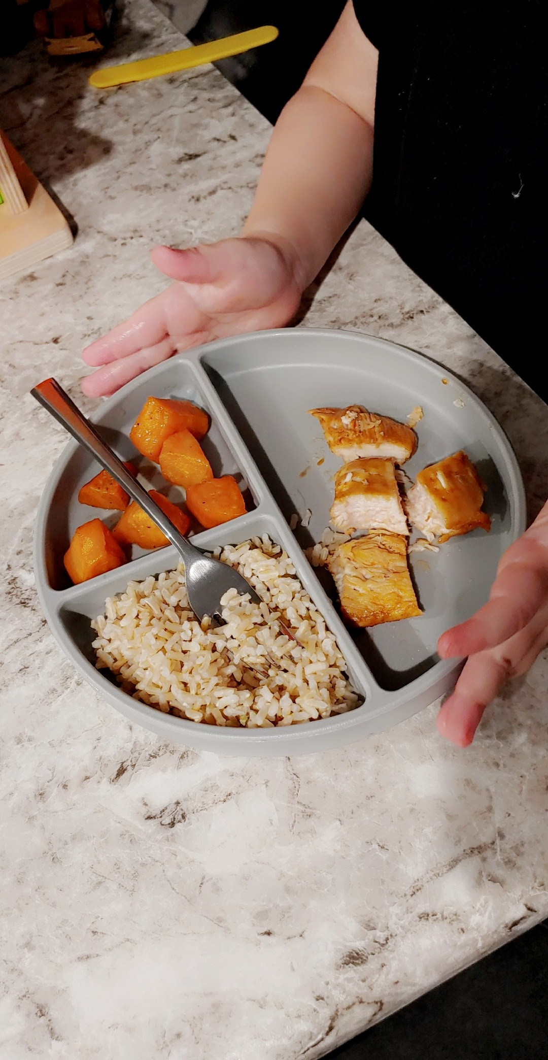 mushie Silicone Suction Plate | BPA-Free Non-Slip Design (Dried Thyme) | Amazon (US)