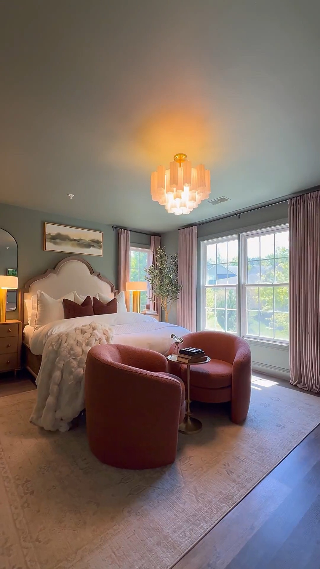 Drenched this room in a moody green and I’m loving it

#LTKHome #LTKSaleAlert