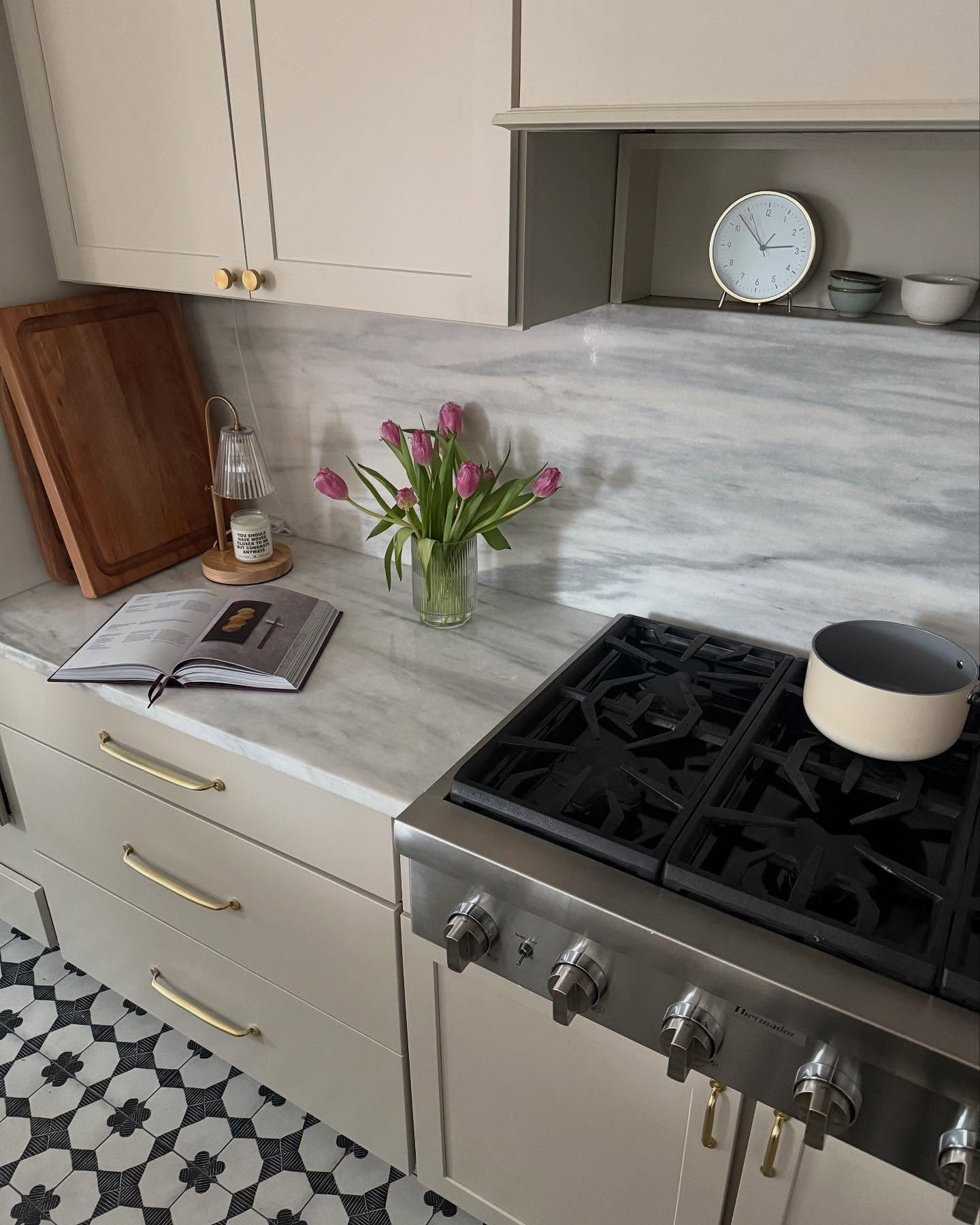 lol this candle 👉 #lettiesjib