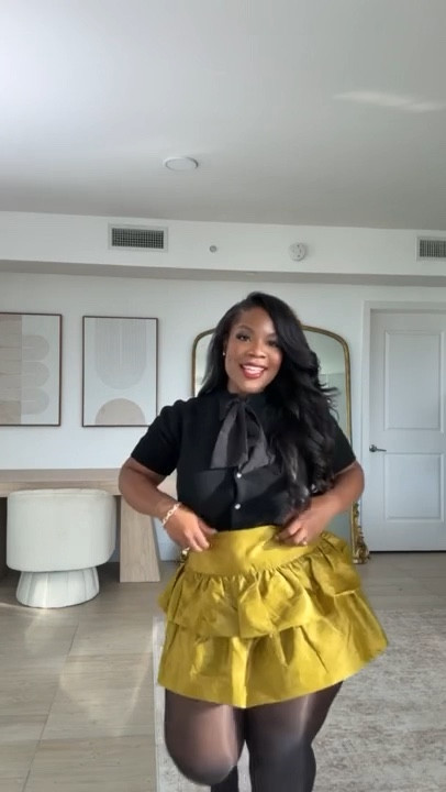 Absolutely living for this holiday look. The skirt and stocking combo is so good 🤏🏾

Linking similar items below 

Holiday outfit, curvy girl outfits, stockings, bow top, Emmy Petit

#LTKHoliday #LTKFindsUnder50 #LTKSeasonal