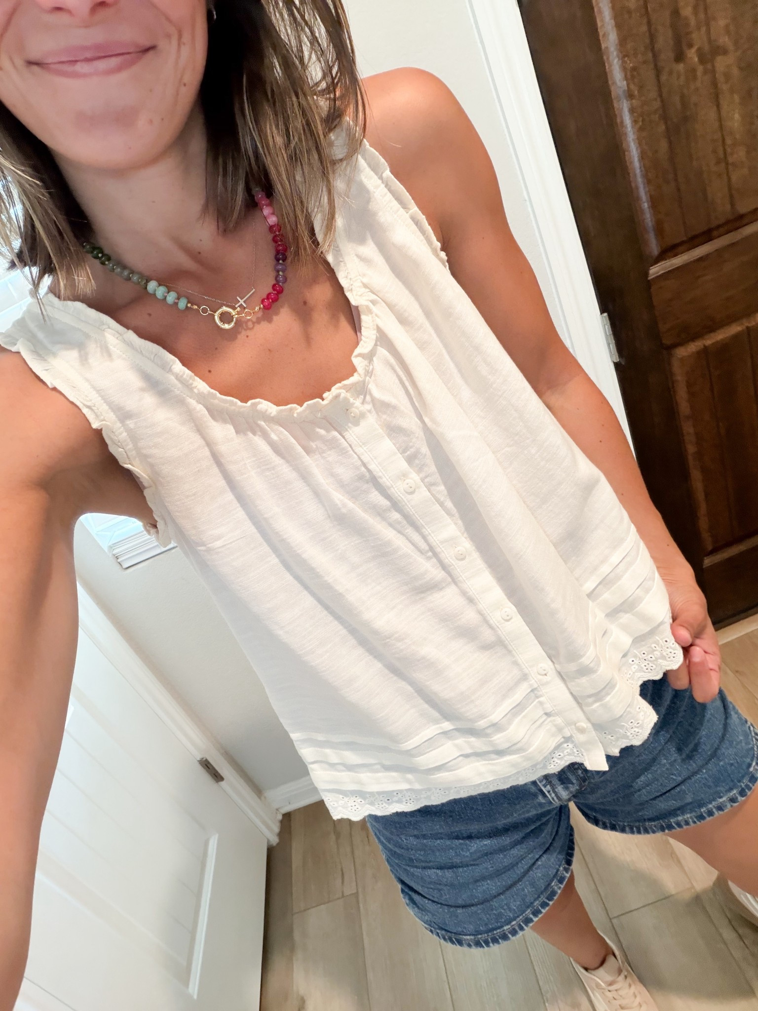 today’s ootd // love this little top to throw on and go for spring + summer! 
-
easy outfit ideas, sahm style, stay at home style, everyday mama, everyday style

#LTKootd