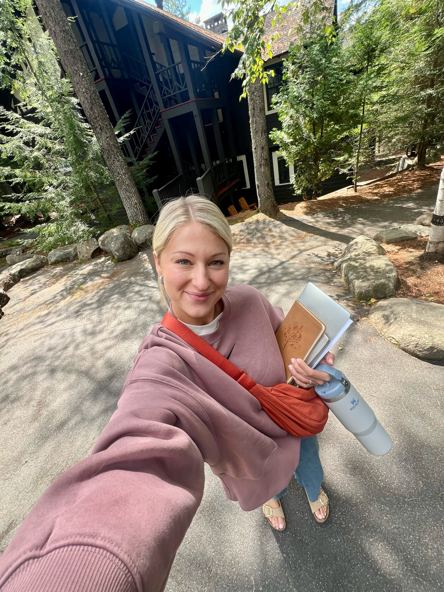 Nike pullover sweatshirt - Small
Big buckle Birkenstocks - TTS
Amazon sling bag