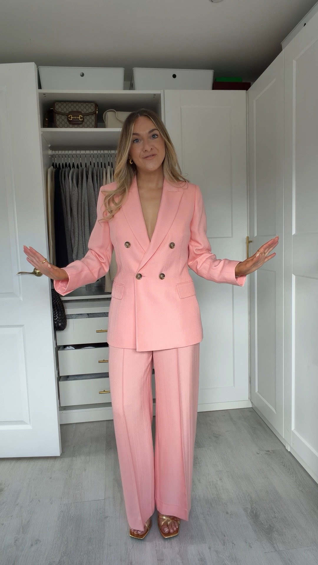 Wedding guest outfit - I wear a size 8 in both.
This suit comes in 3 colours- pink, blue & yellow.
@reiss AD

#LTKsummer #LTKspring #LTKwedding