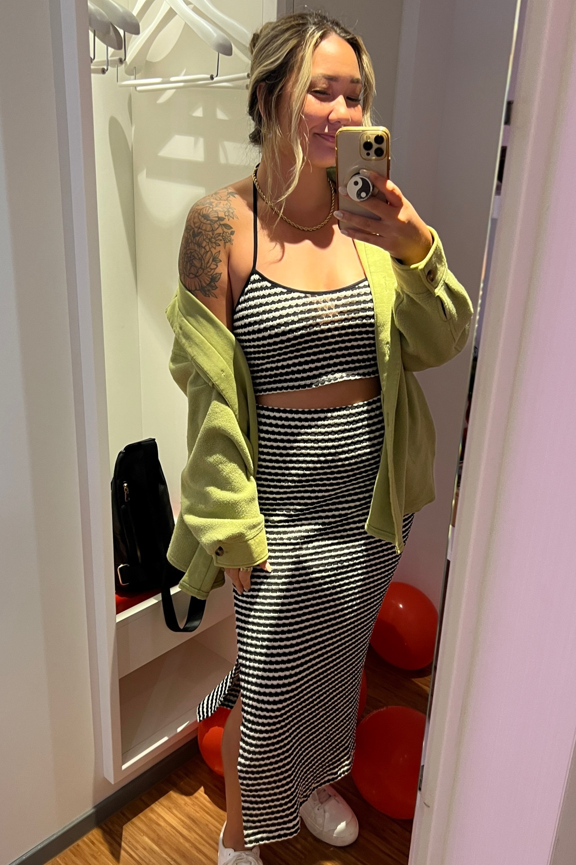 nyc outfit ft. most COMFORTABLE walking shoe that’s also cute!! i walked for 4 days straight all day and my feet didn’t hurt AT ALL the entire trip
