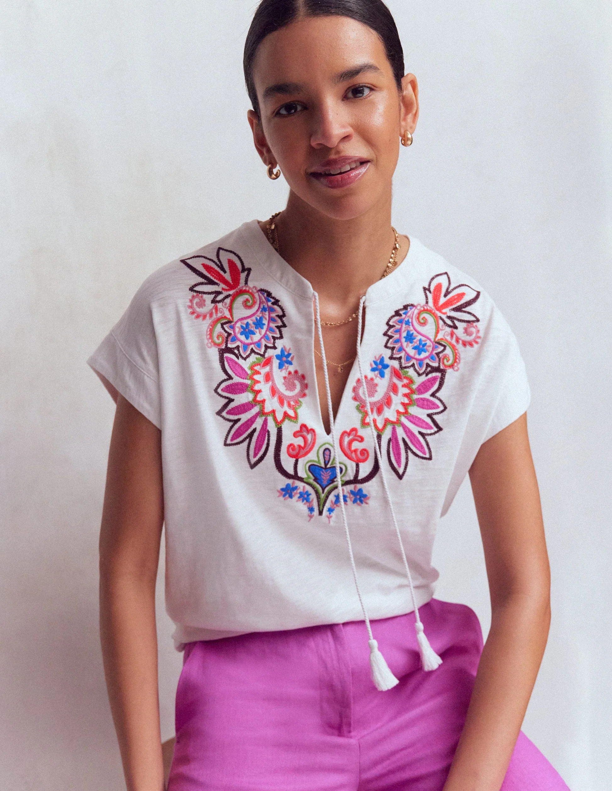 Nina Embroidered Notch T-shirt-White - Multi Embroidery | Boden (US)