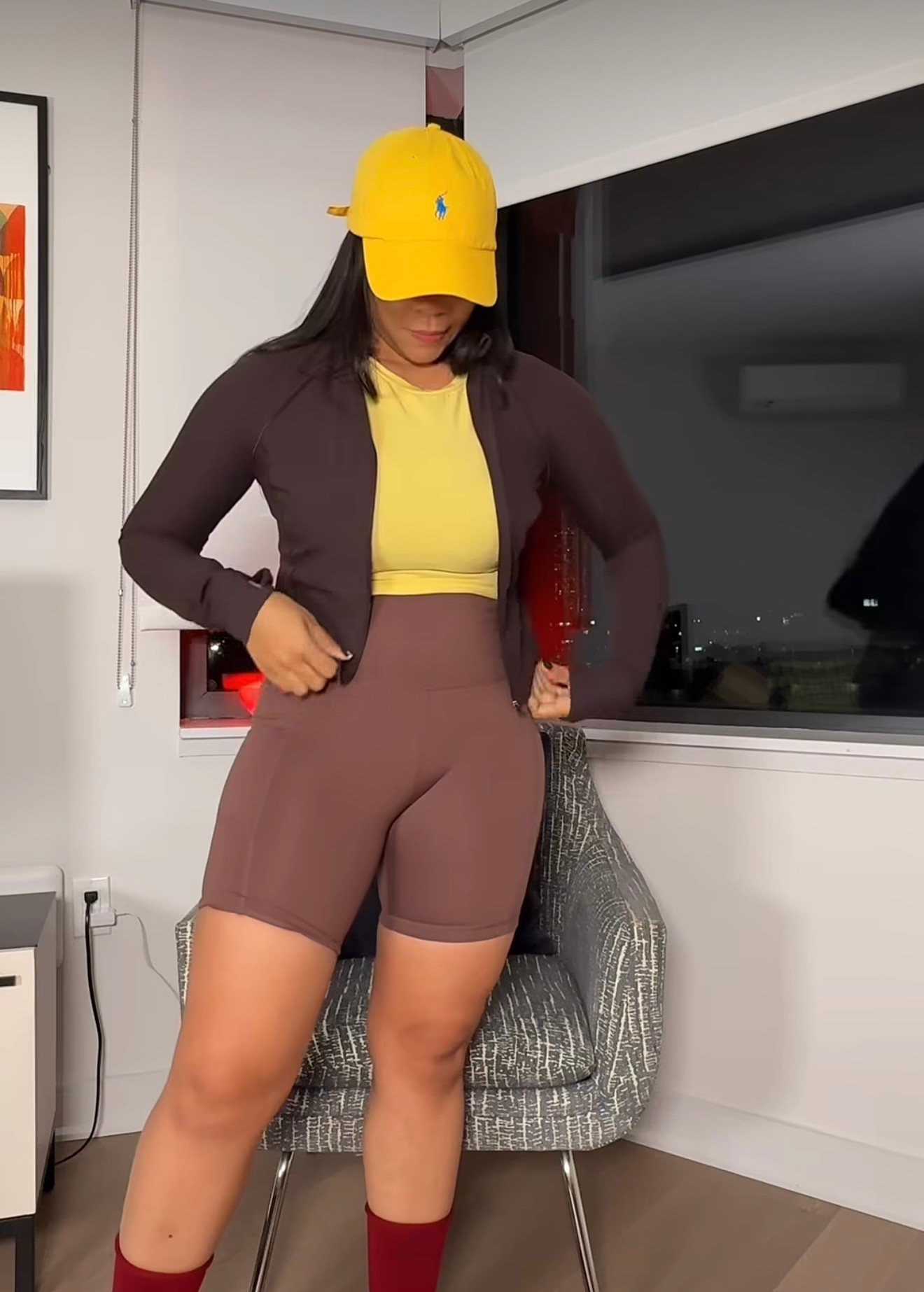 Sport chick / Workout wear


Brown and yellow #workoutwear #polo 

#LTKActive #LTKmomlife