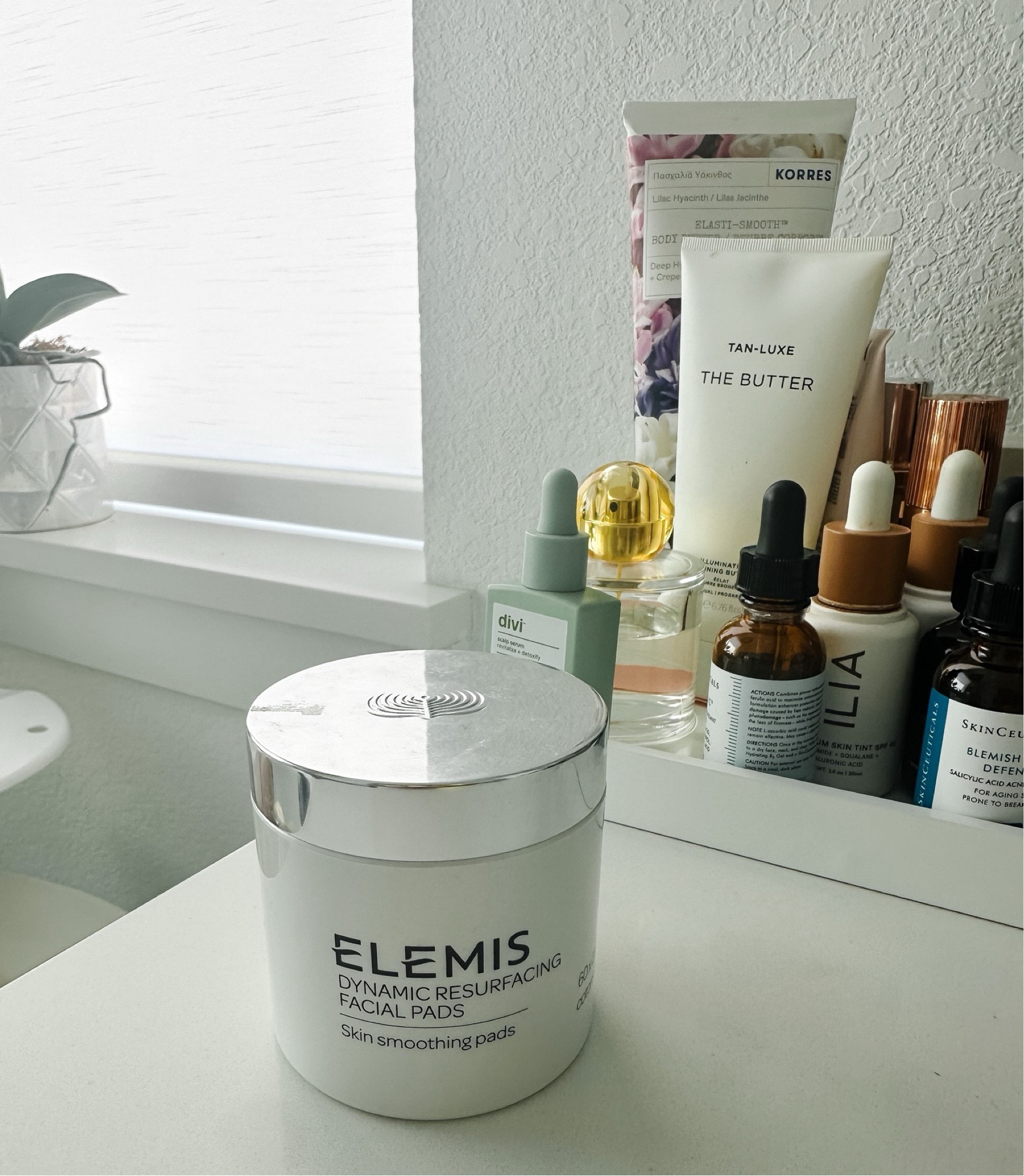 My favorite exfoliating pads. Makes my skin brighter, reduces dark spots and uneven skin texture! On sale for 25% off! 

#LTKSaleAlert #LTKBeauty #LTKFallSale