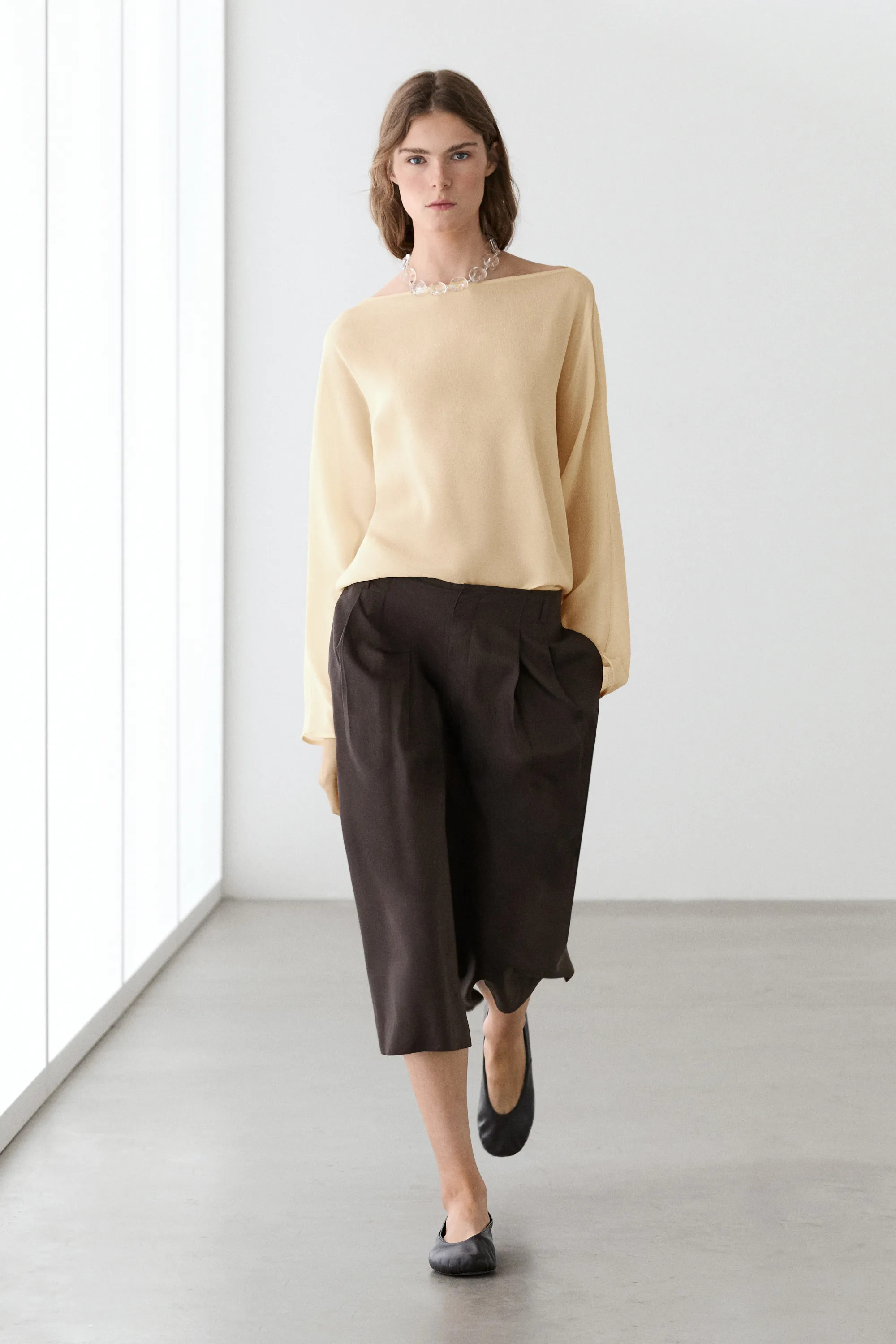 LONG BERMUDA SHORTS WITH STRIPED DETAIL | Massimo Dutti UK