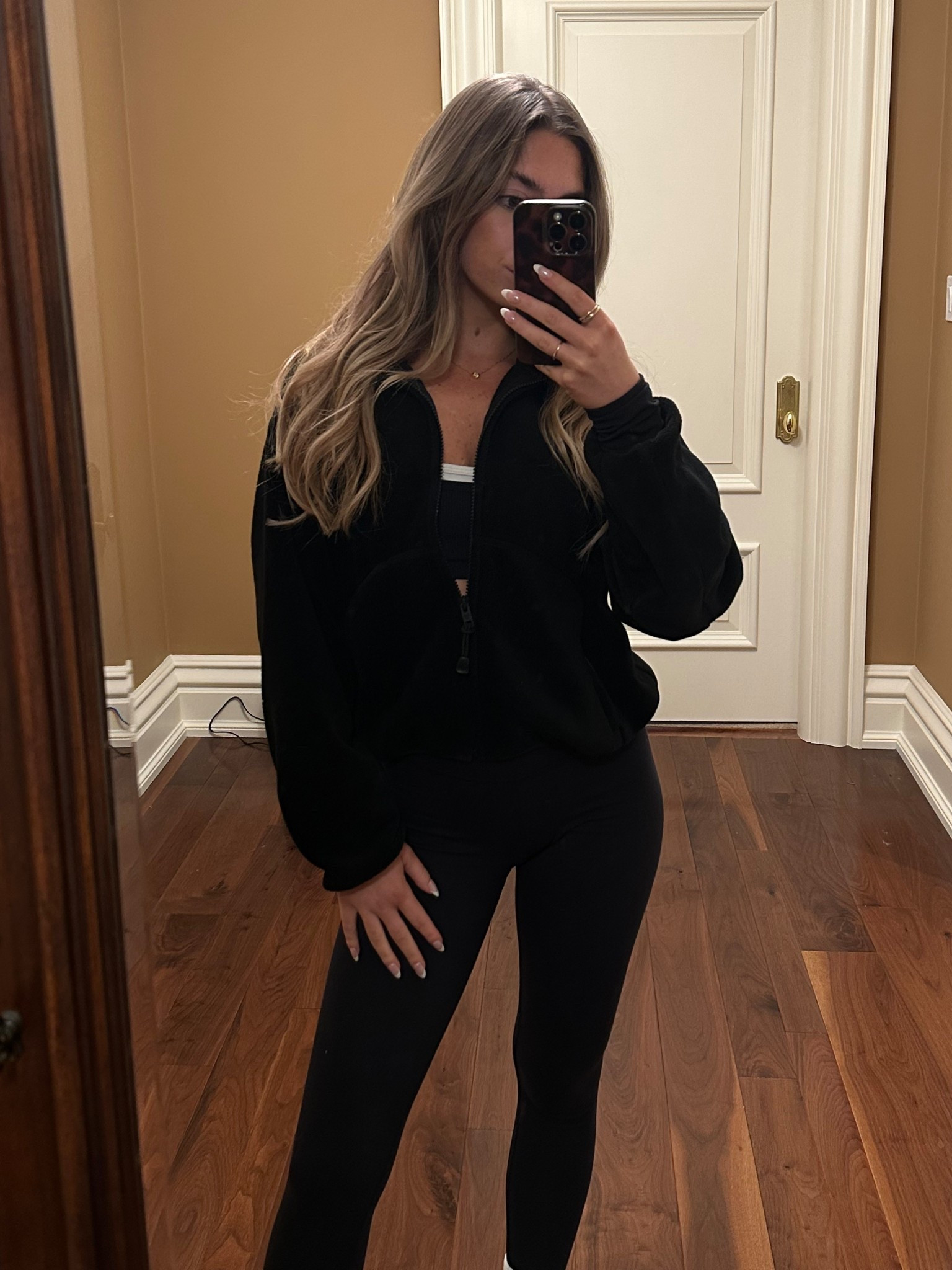 love these fleece jackets to throw over my activewear when the weather gets cooler 🖤

#LTKcanada #LTKfitness #LTKpetite