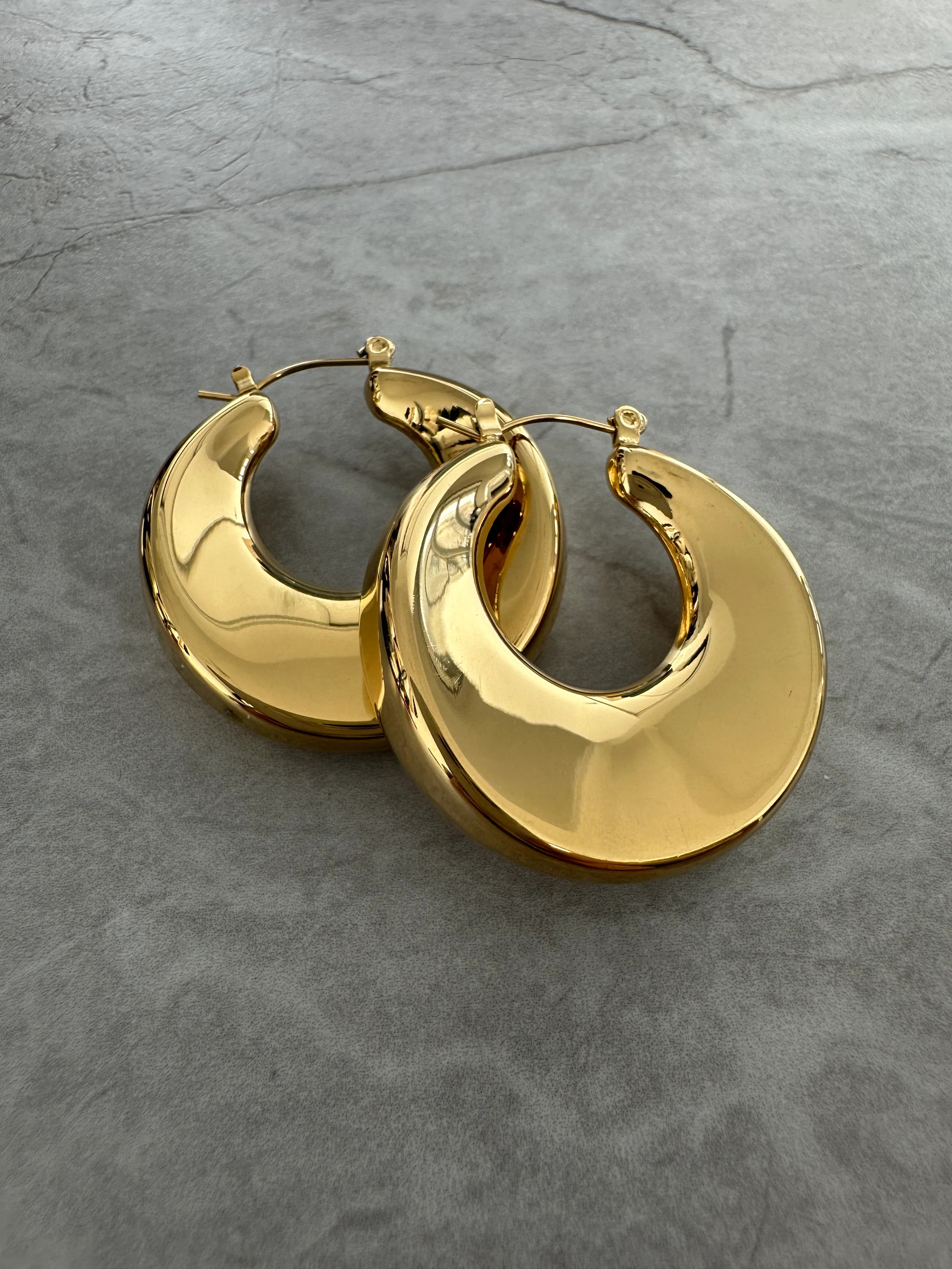 Bold Hoop Earrings | Saint Fatale