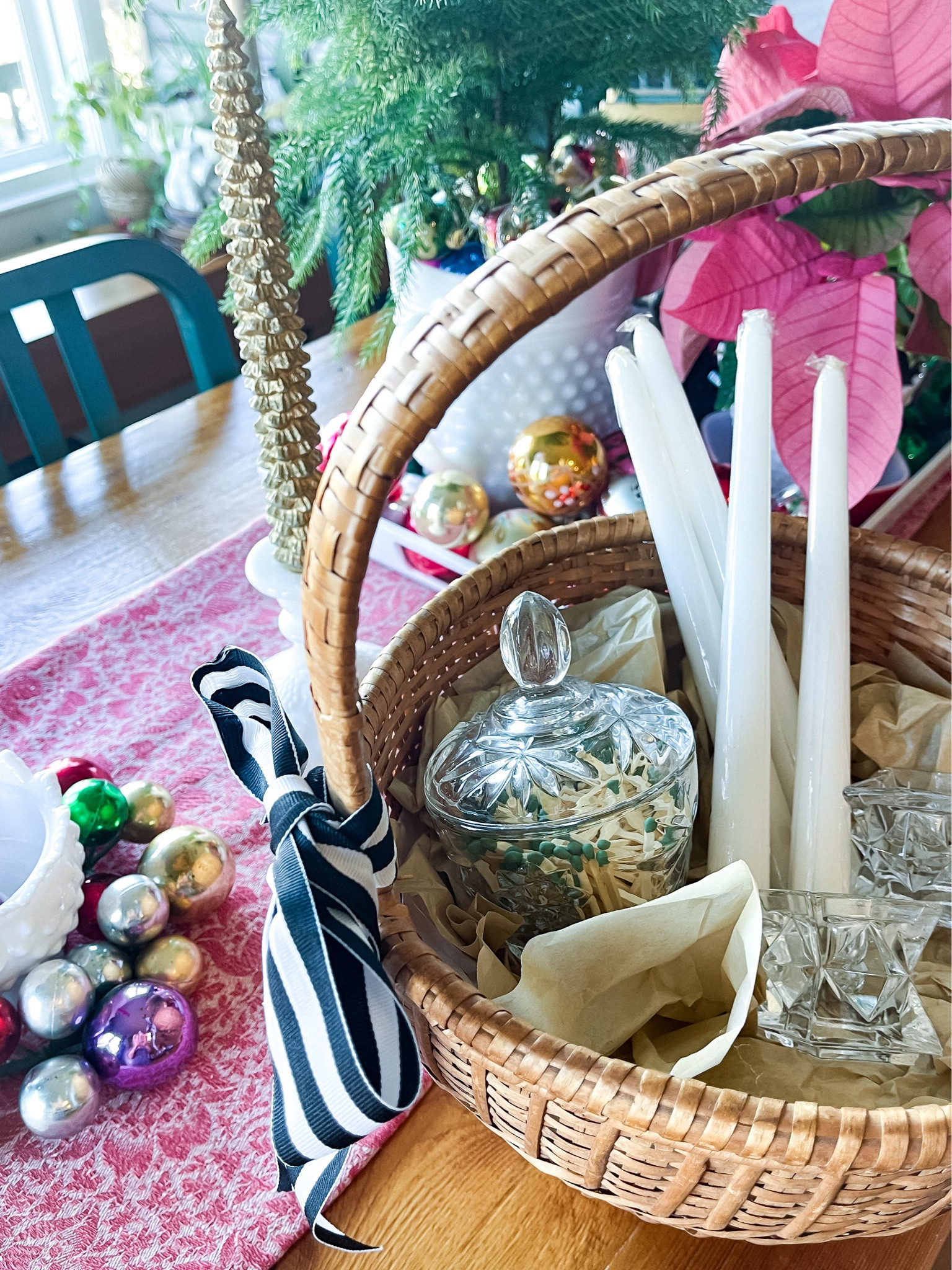Candle Christmas gift basket items 

#LTKGiftGuide #LTKSeasonal #LTKHoliday