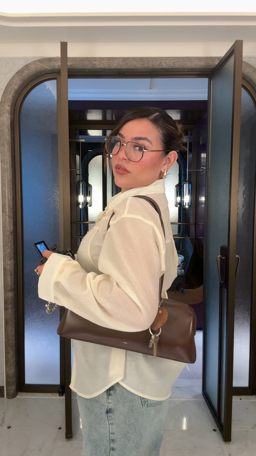 Baggy pants + a cute jersey and accessories are my thing 💅🏽 

#outfitinspo #outfitideas #fashiontok #size6fashion #midsizefashion #StreetStyle #outfitcheck 

#LTKMidsize #LTKShoeCrush #LTKStyleTip