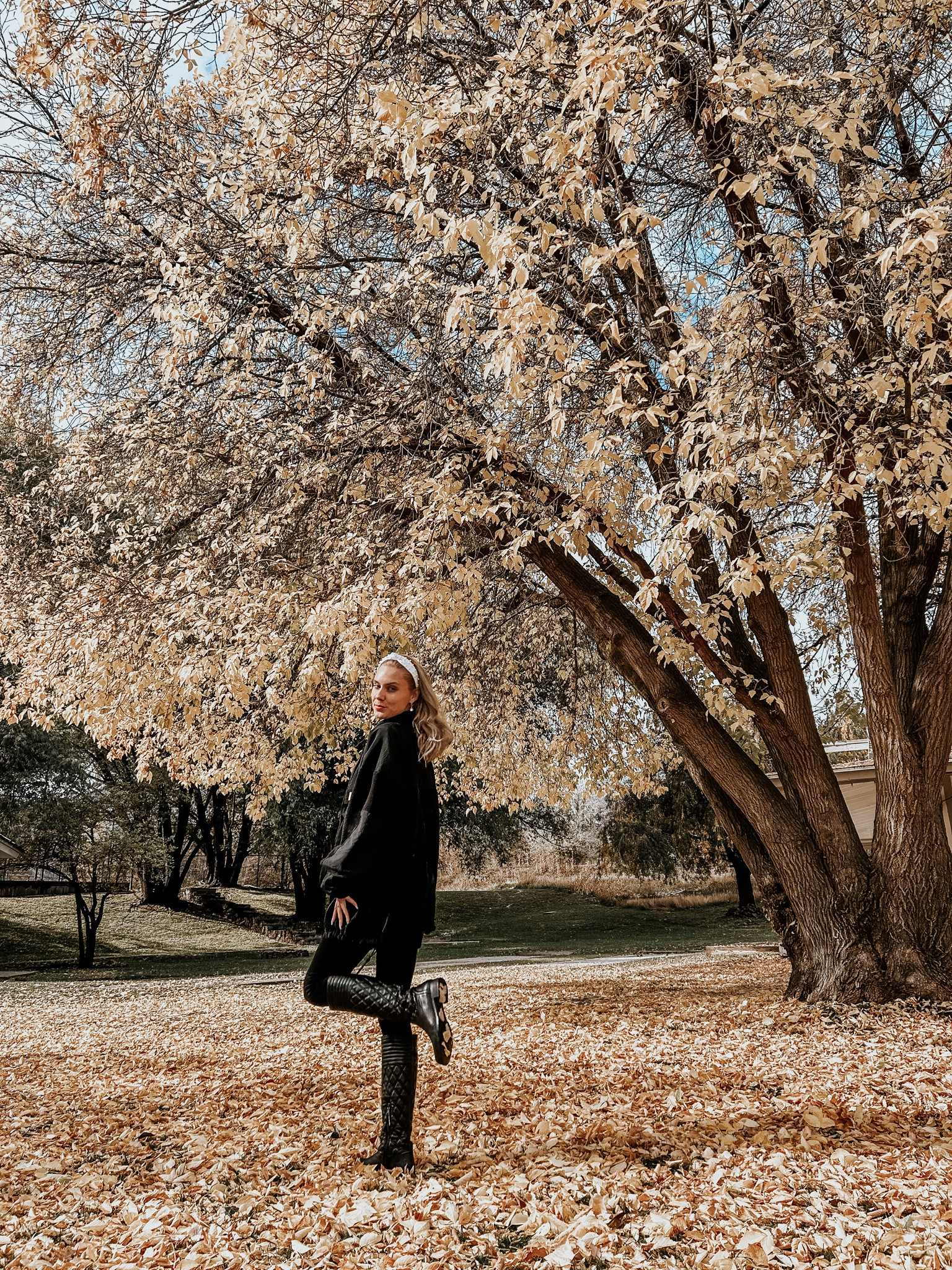I love fall in Utah 💛💛💛 I’m all cozy in my sweater dress, oversized fleece and these ADORABLE Stuart Weitzman boots I thrifted from @namedroppersoutlet. Feeling very Blair Waldorf/Connecticut in the fall, especially with my velvet and pearl headband. 

#LTKshoecrush #LTKSeasonal #LTKfit