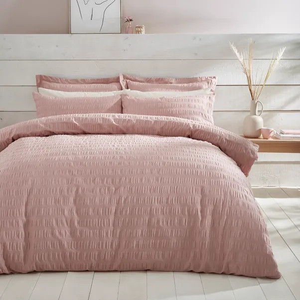 Aria Seersucker Duvet Cover and Pillowcase Set | Dunelm (migrated)