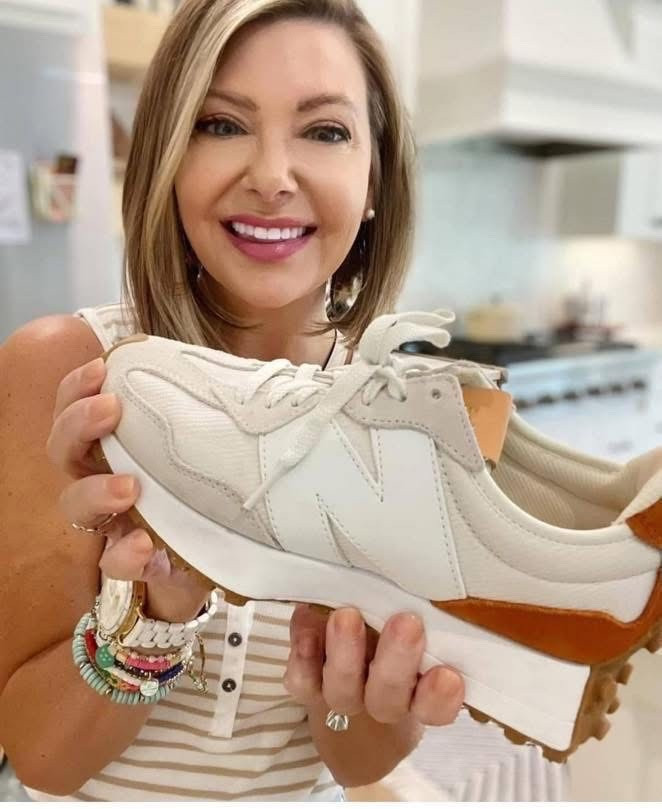 WHOA! 35% OFF! 

NOW ON SALE! RUN 🏃‍♀️🏃‍♀️🏃‍♀️

Weekend deals are POPPIN! Soo veryyy popular! My New Balance 327’s! In this color and many others too! Free 2 day shipping too🙌 I do size up .5 in these, especially if wearing socks! 



#LTKHoliday #LTKSaleAlert #LTKGiftGuide