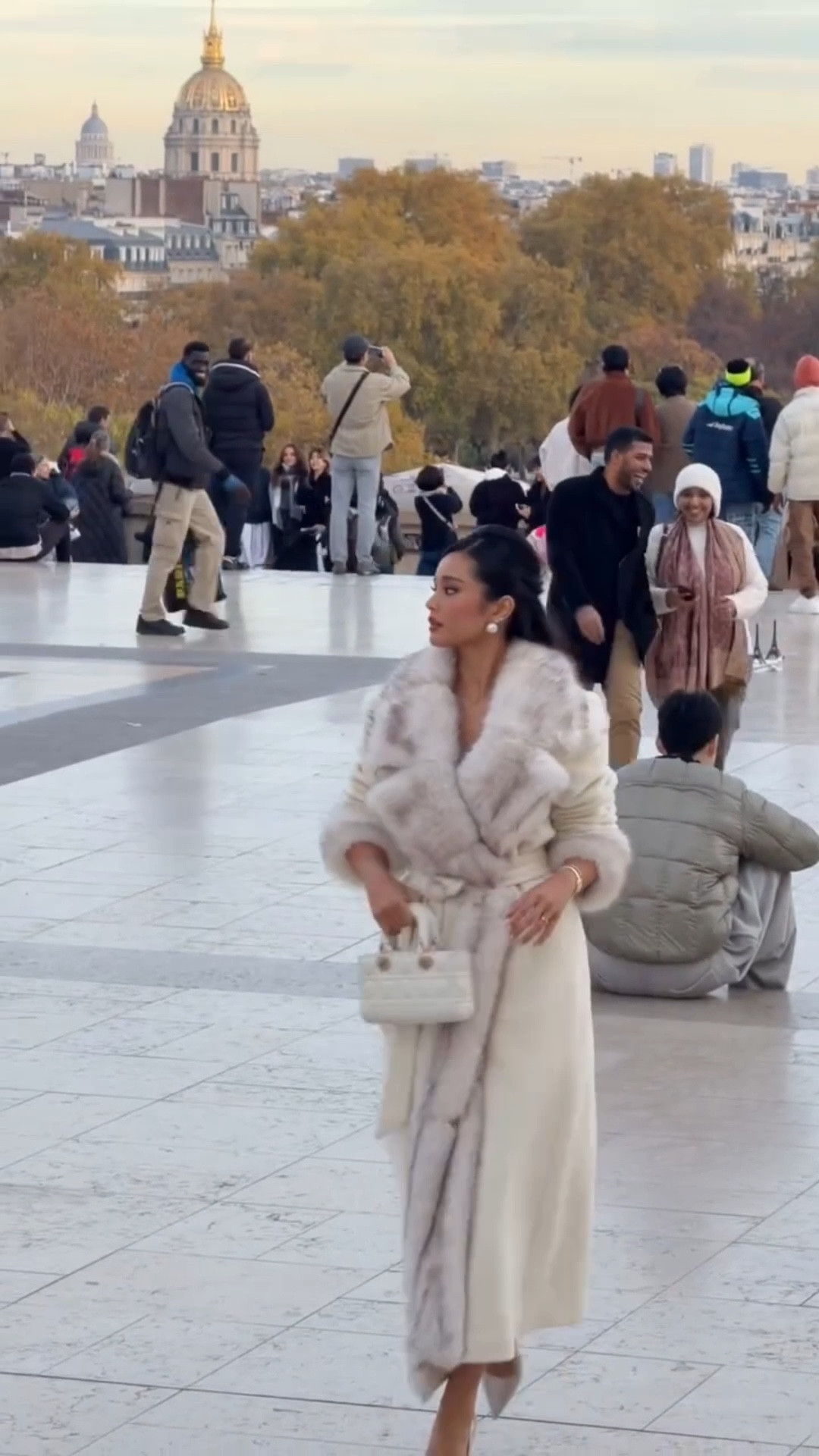 Mob’s wife energy !