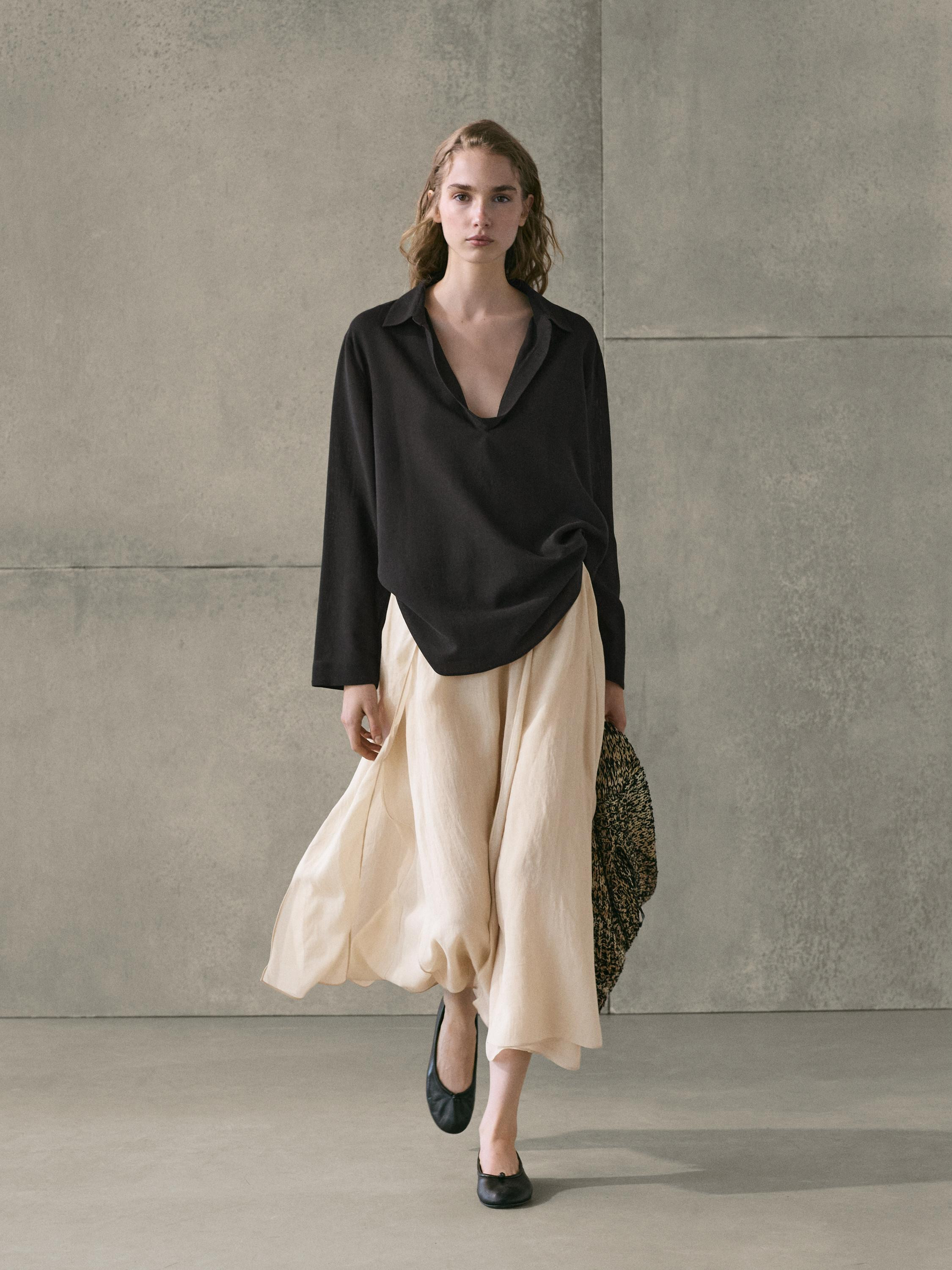 Flowing ramie blend midi skirt | Massimo Dutti US